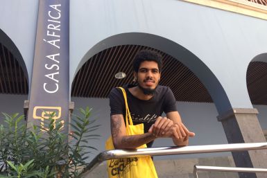El artista caboverdiano Yuran Henrique visita Casa África