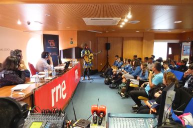 Las Mañanas de RNE emiten a nivel nacional en Casa África por el Día de África