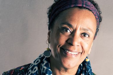 Entrevista a Véronique Tadjo: Costa de Marfil, de una mala constitución a otra