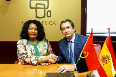 La ministra de Turismo de Angola, Maria Ángela Bragança, visita Casa África