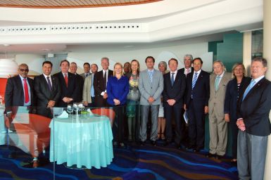 Luis Padrón participa en la reunión mensual del Cuerpo Consular acreditado en Canarias