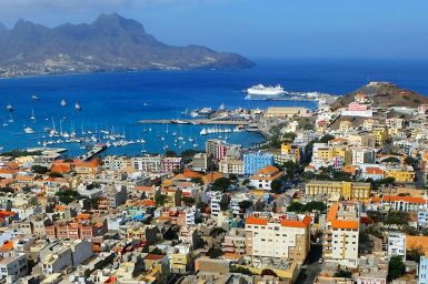 Casa África explora nuevas vías de colaboración con Cabo Verde en las áreas de economía, cooperación y cultura