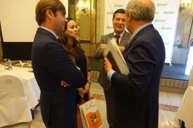 Casa África colabora con Binter en un acto con agentes de viaje para promocionar sus destinos africanos