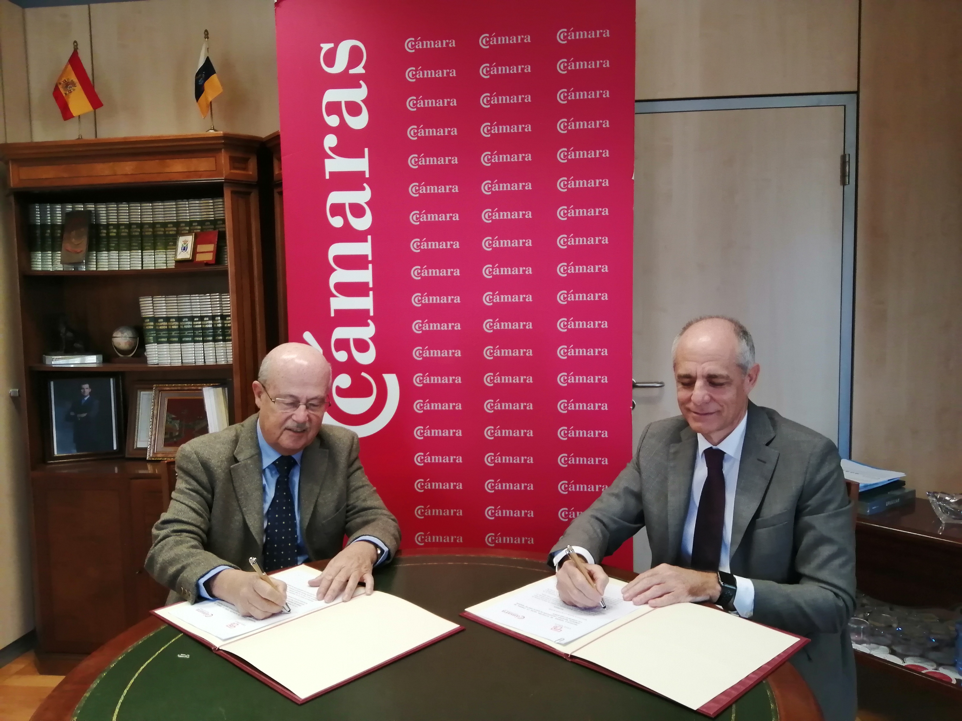 La Cámara de Santa Cruz de Tenerife y Casa África firman un protocolo de colaboración