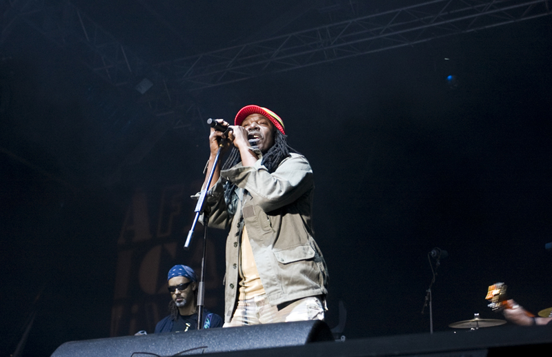 Más de 16.000 personas se despiden de África Vive en Madrid con Salif Keita, Alpha Blondy y Konono nº1