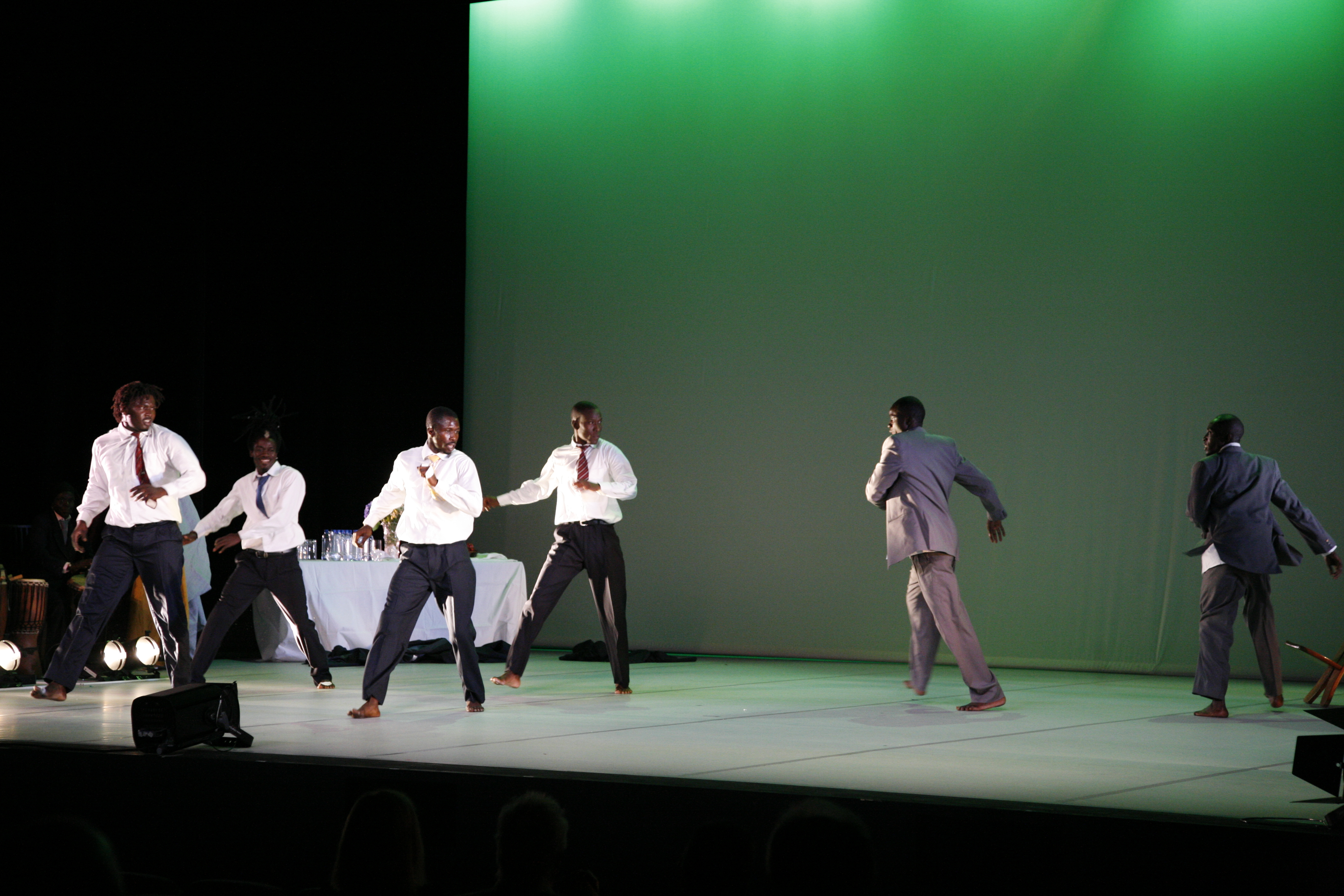 28. Waxtaan. Teatro Campos Elíseos. Bilbao