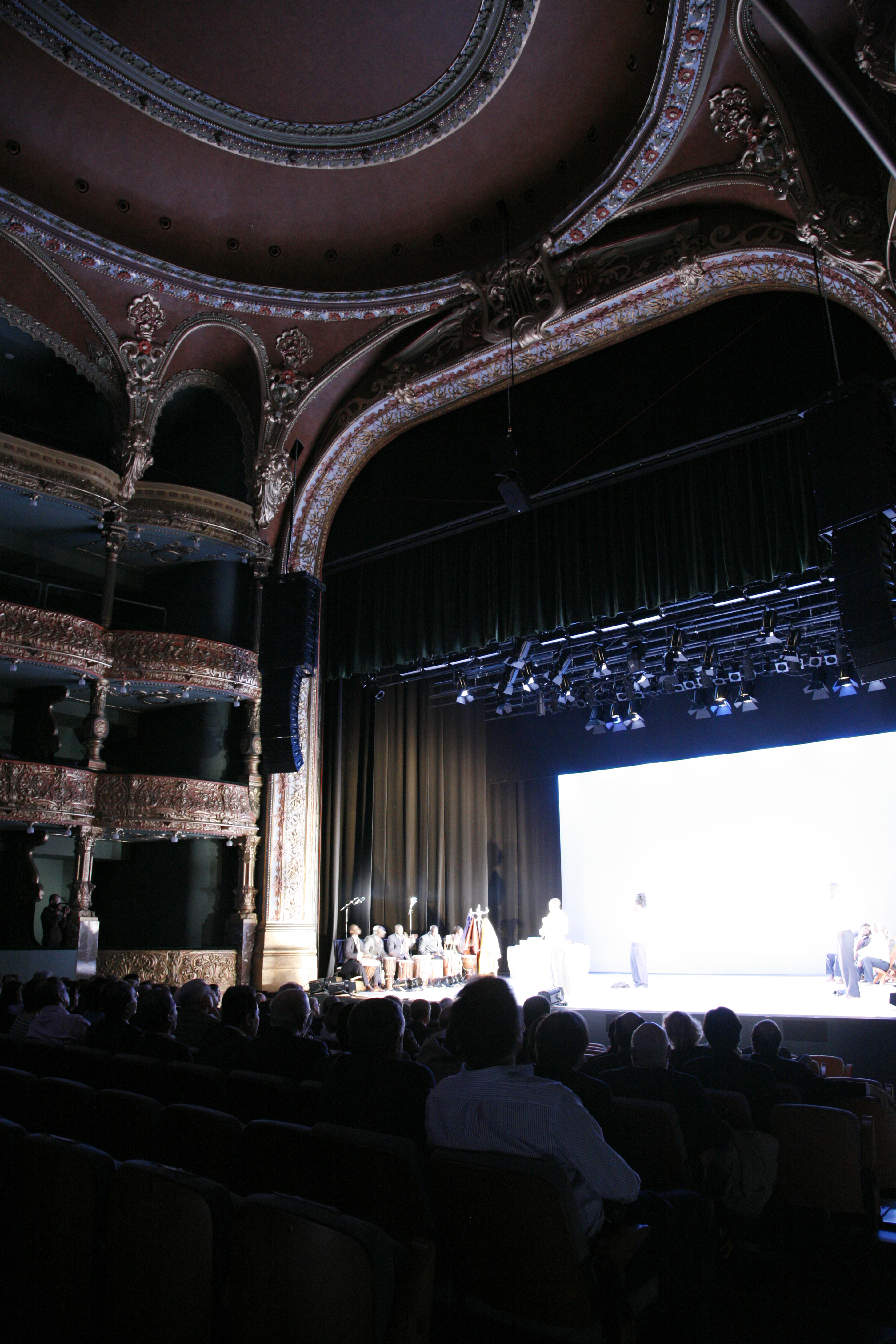 41. Waxtaan. Teatro Campos Elíseos. Bilbao