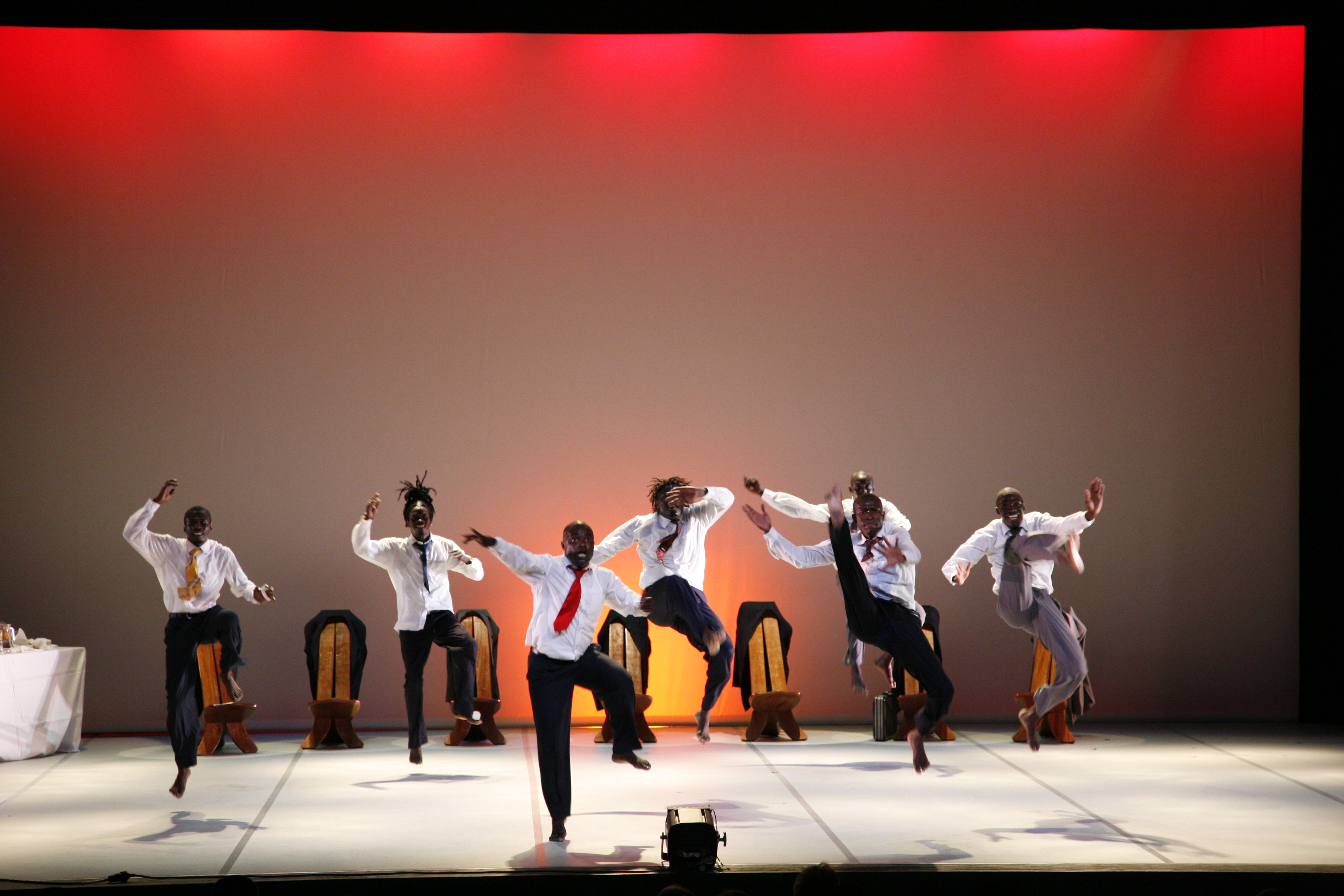 74. Waxtaan. Teatro Campos Elíseos. Bilbao