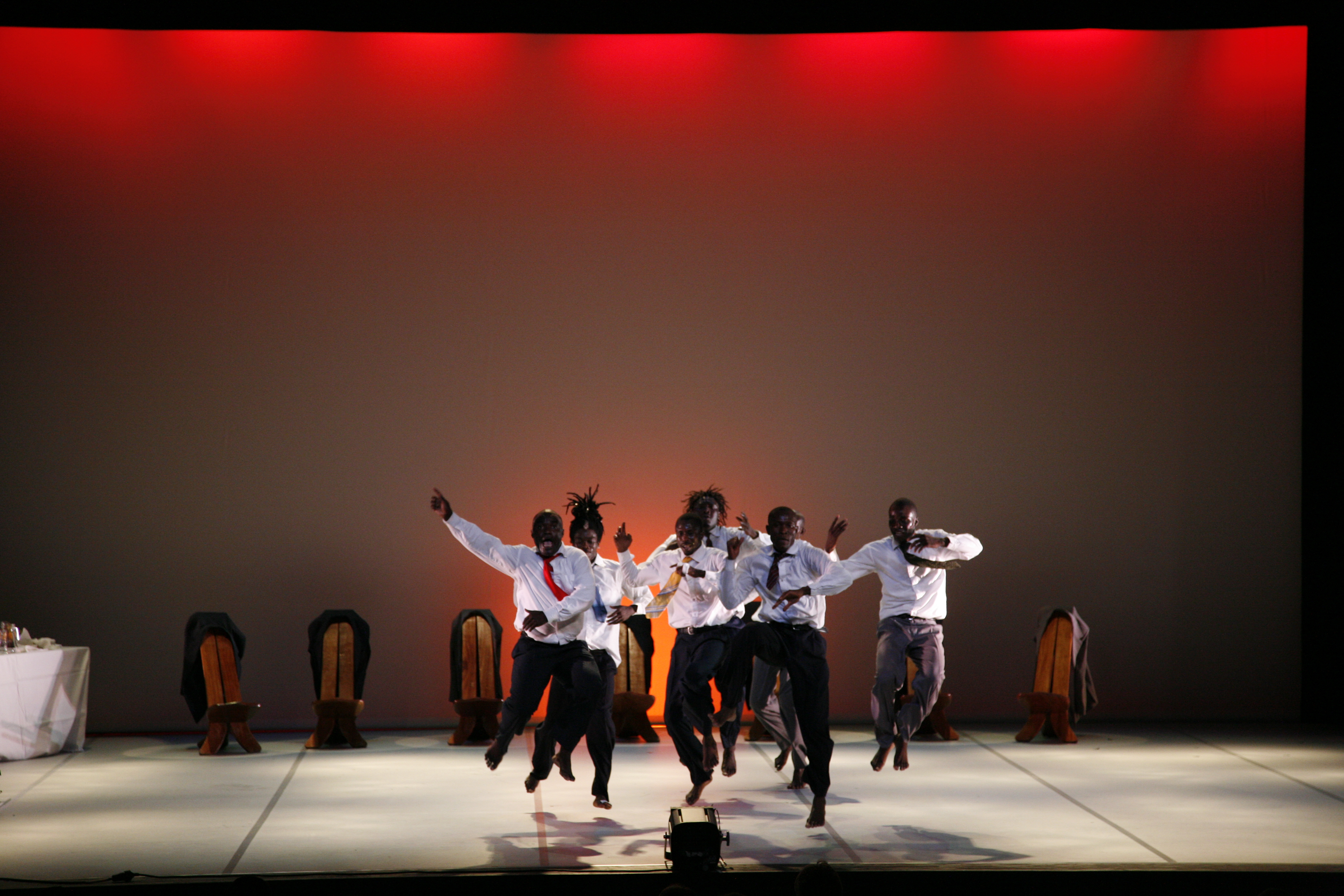75. Waxtaan. Teatro Campos Elíseos. Bilbao
