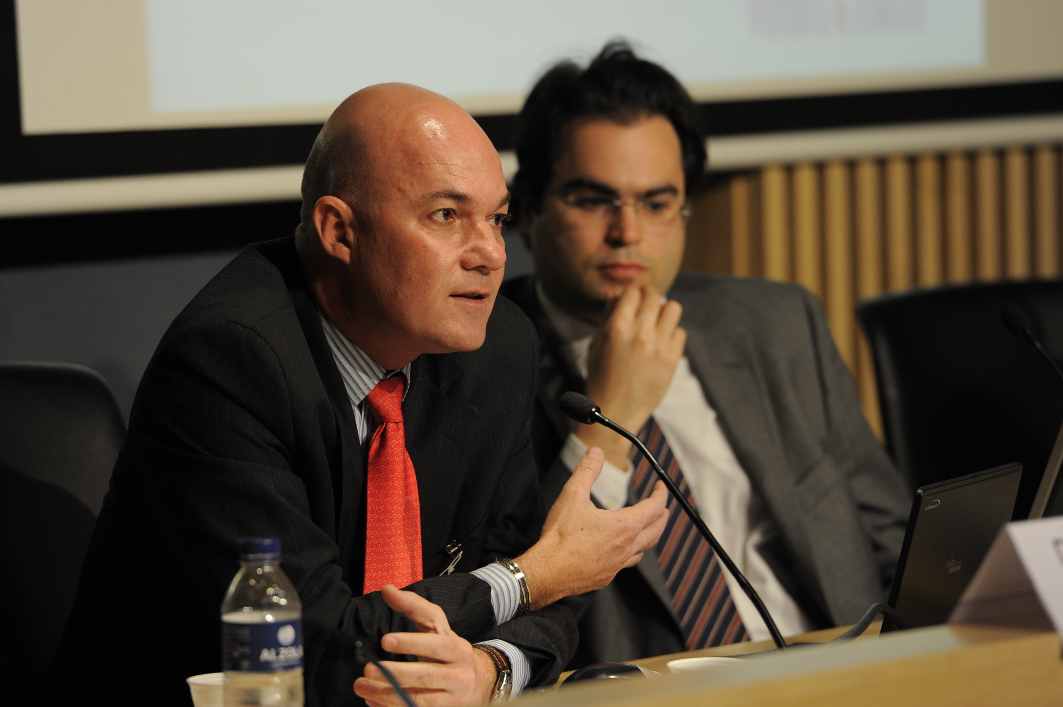 34. Intervención Duncan Bonnett (socio de Whitehouse & Associates)