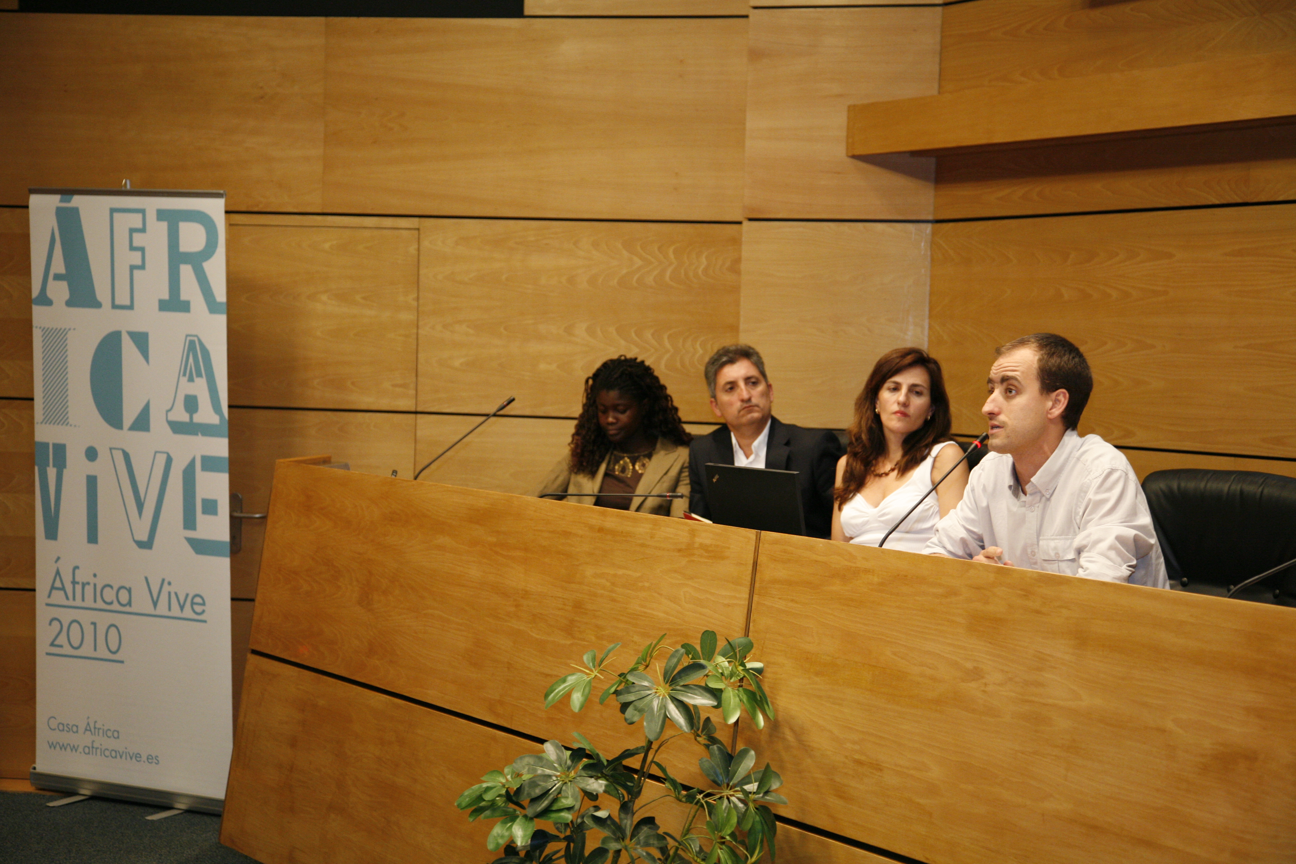 10. Intervención del representante de la Red  Grupo Pro-África