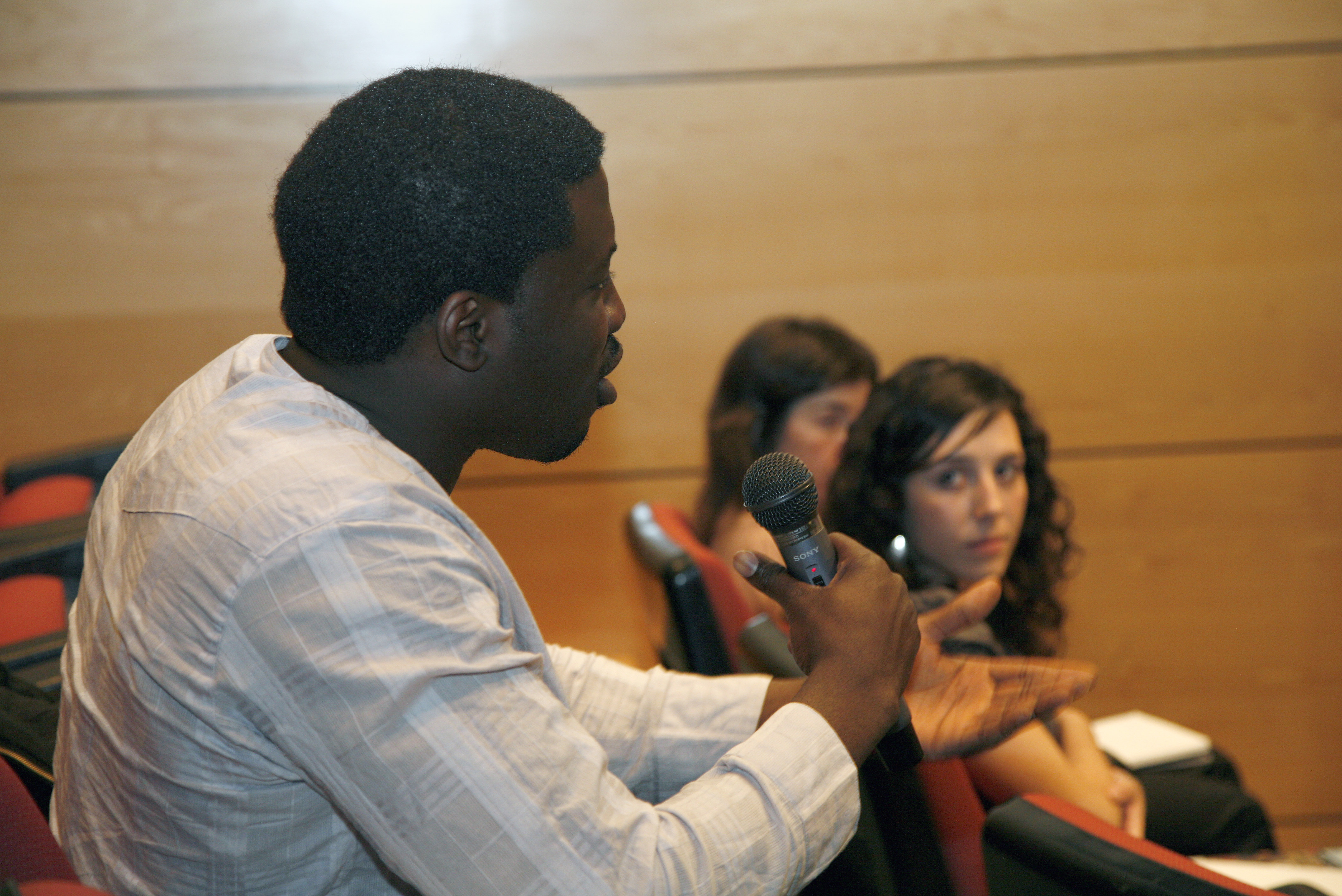 6. Intervención del público