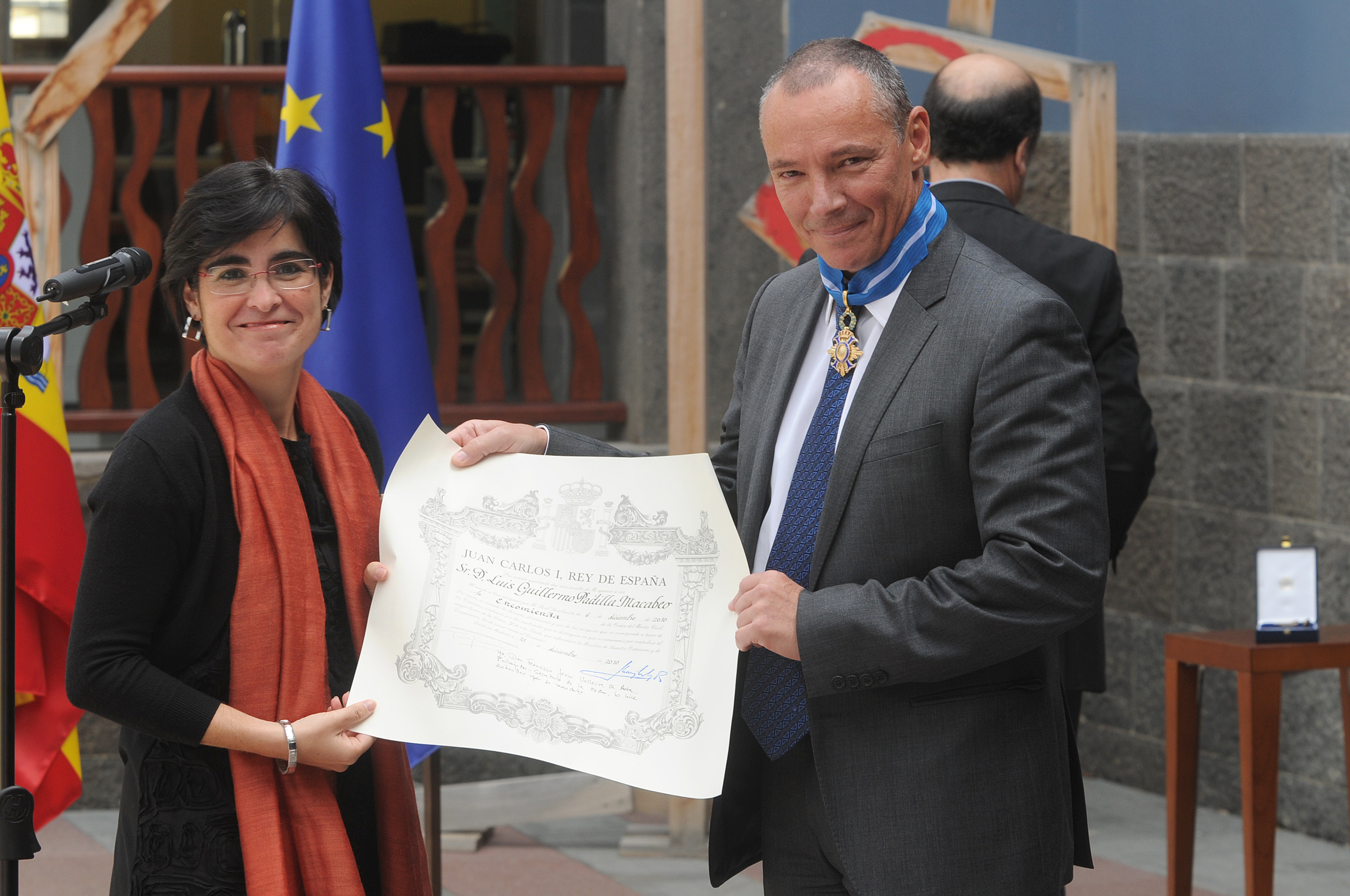 1. Carolina Darias, delegada del Gobierno en Canarias, y Luis Padilla, Secretario General de Casa África