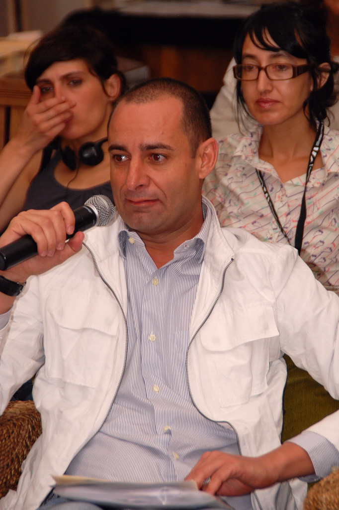 7. Presentación del programa de cine de Casa África, por Juan Jaime, Jefe del Área de Cultura y Educación
