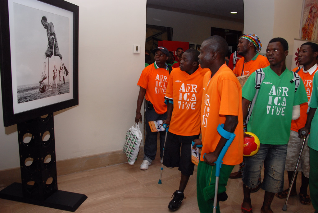 7. Equipo 'One goal' en la exposición