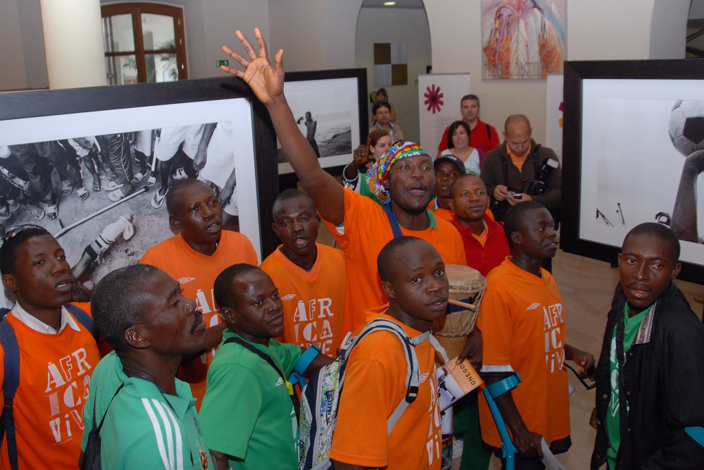 8. Equipo 'One goal' en la exposición