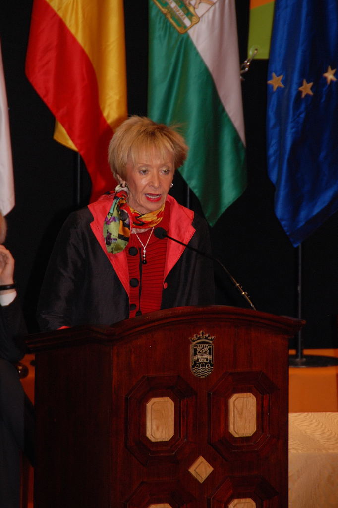 6. Presentación del Congreso de la Federación Internacional de Periodistas la por vicepresidenta primera del Gobierno, María Teresa Fernández de la Vega