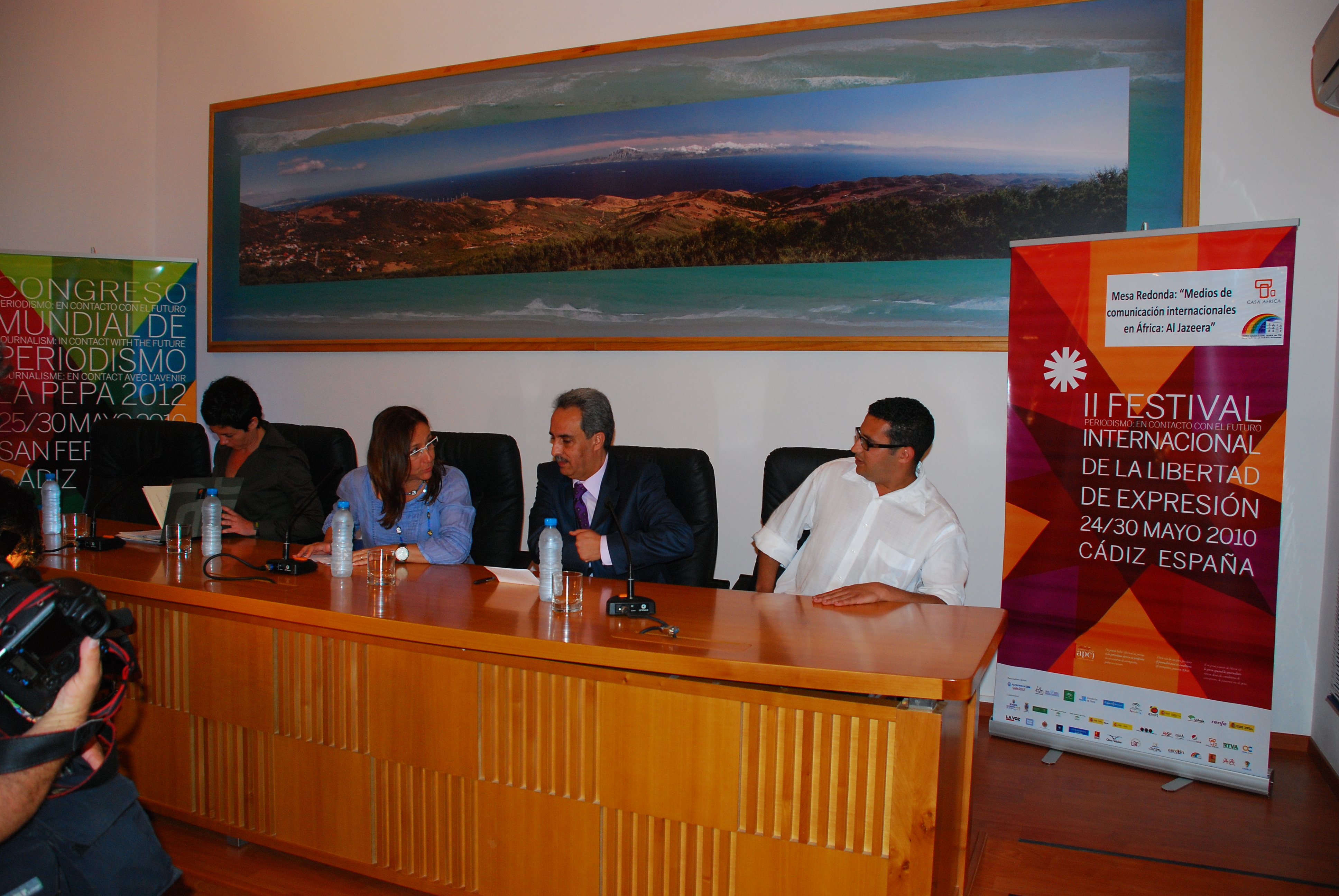 18. Mesa Redonda Medios de Comunicación en África