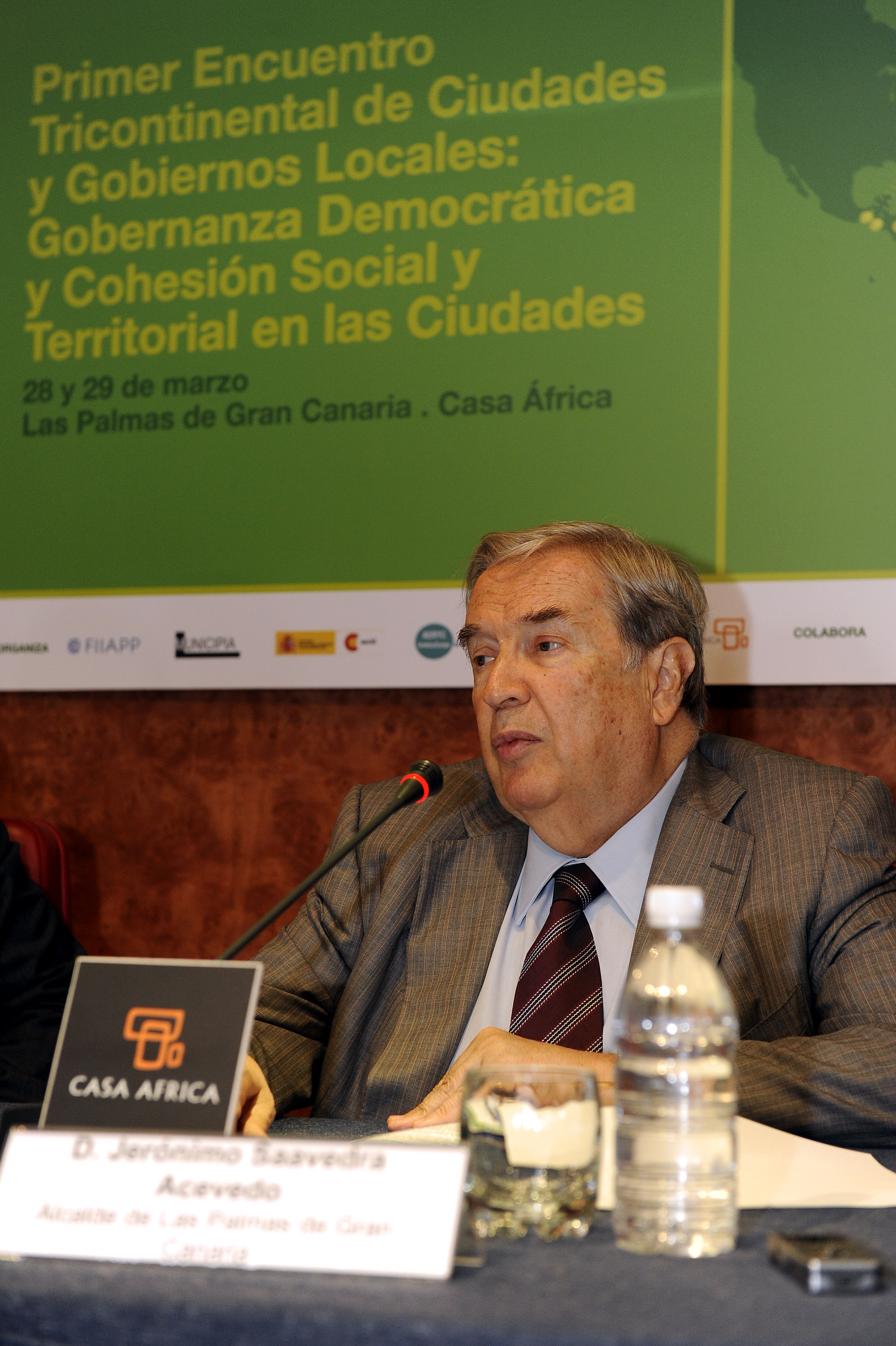 2. Rueda de prensa. Jerónimo Saavedra, alcalde de Las Palmas de Gran Canaria