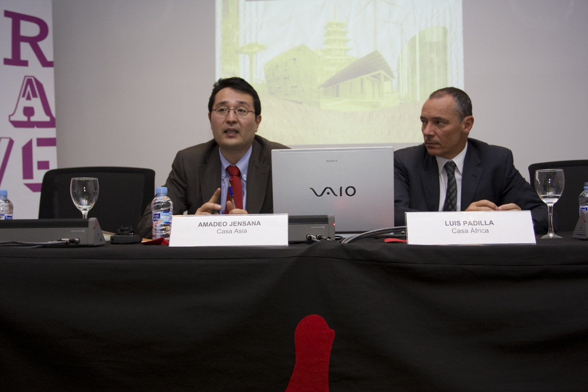 2. Presentación Amadeo Jensana, representante de Casa Asia, y Luis Padilla, Secretario Gral. de Casa África