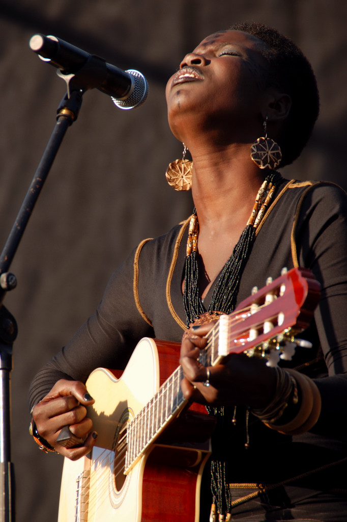 36. Njaaya en el Concierto África Vive