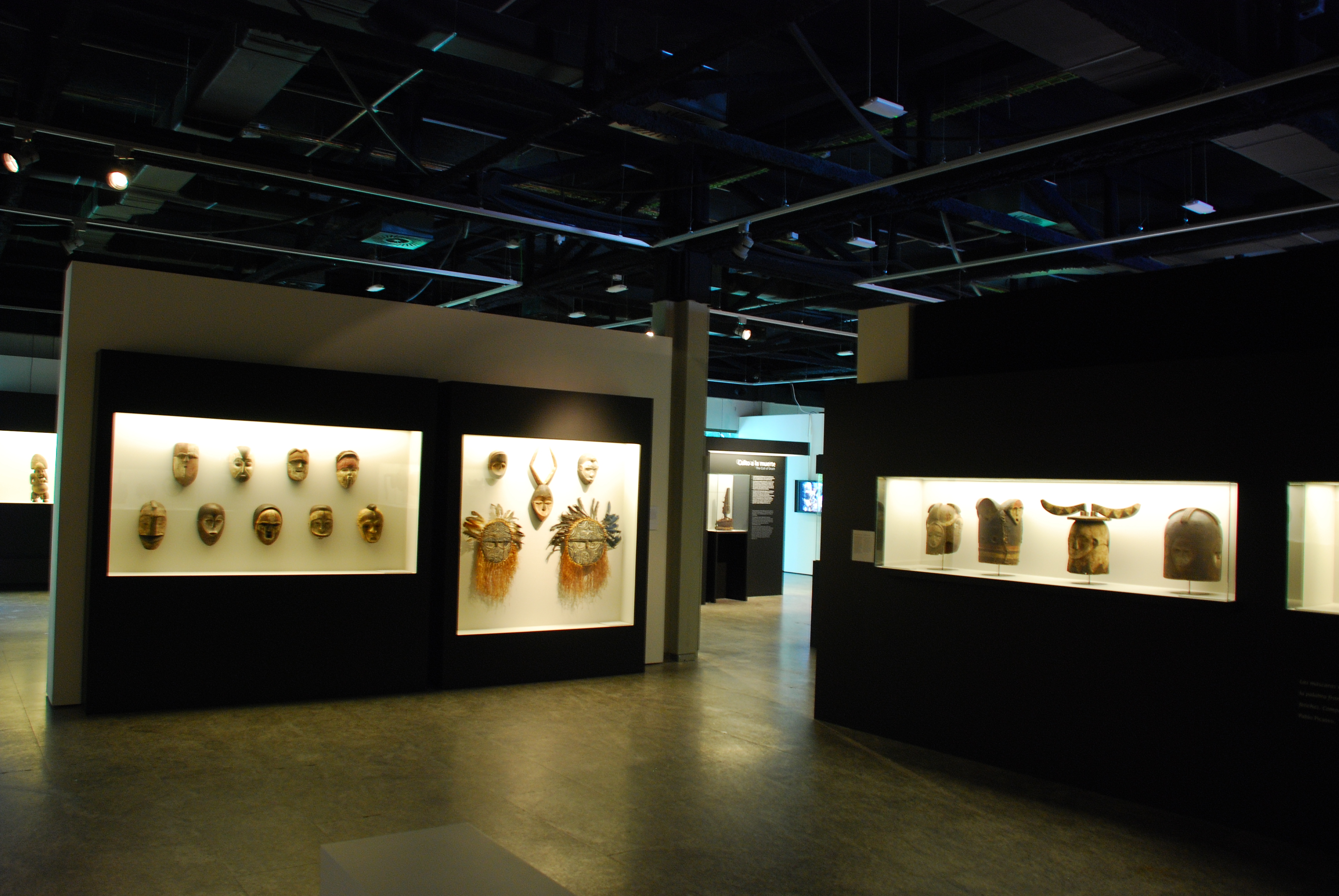 20. Exposición Negro. Arte Centroafricano en Sala Centro de Arte de la Complutense