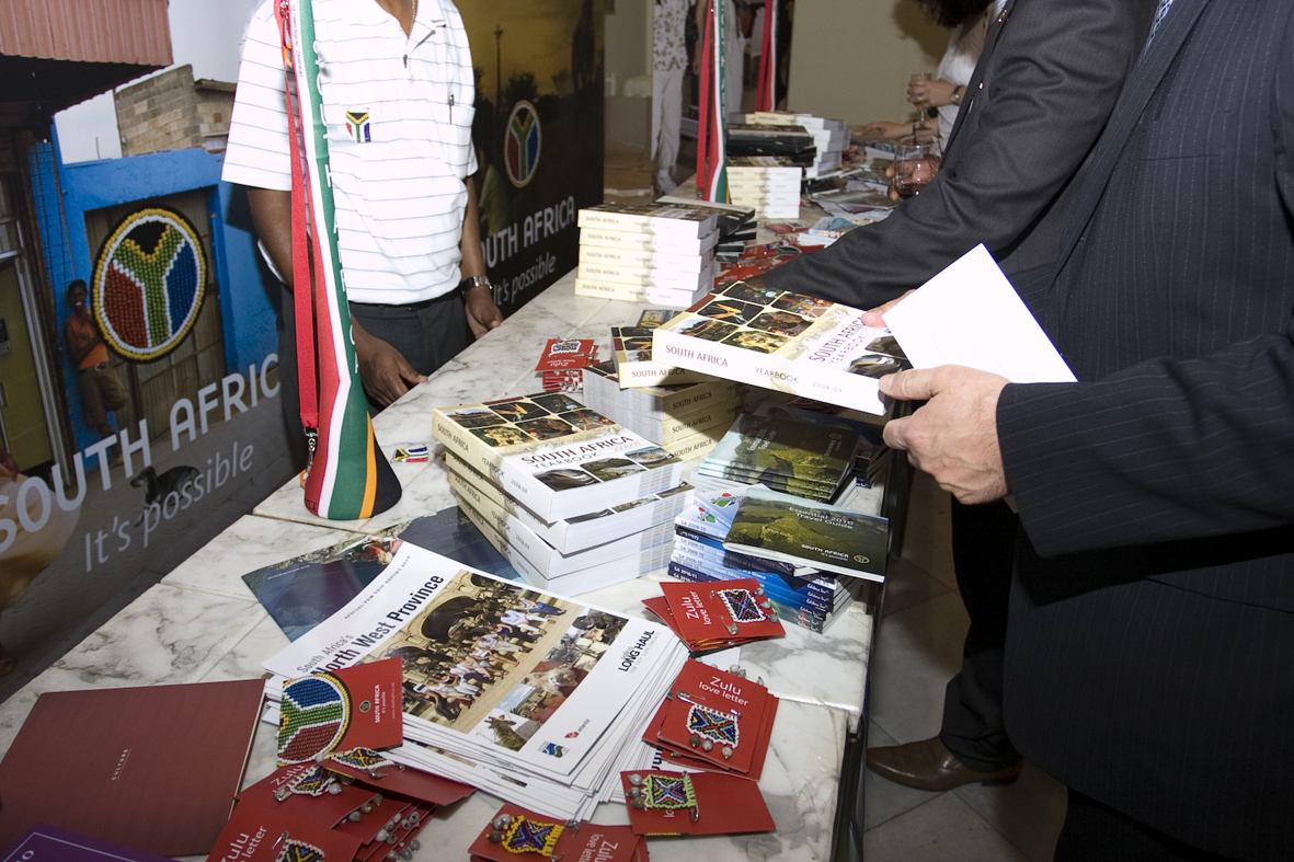 2. Stand de Sudáfrica en la recepción de embajadores africanos