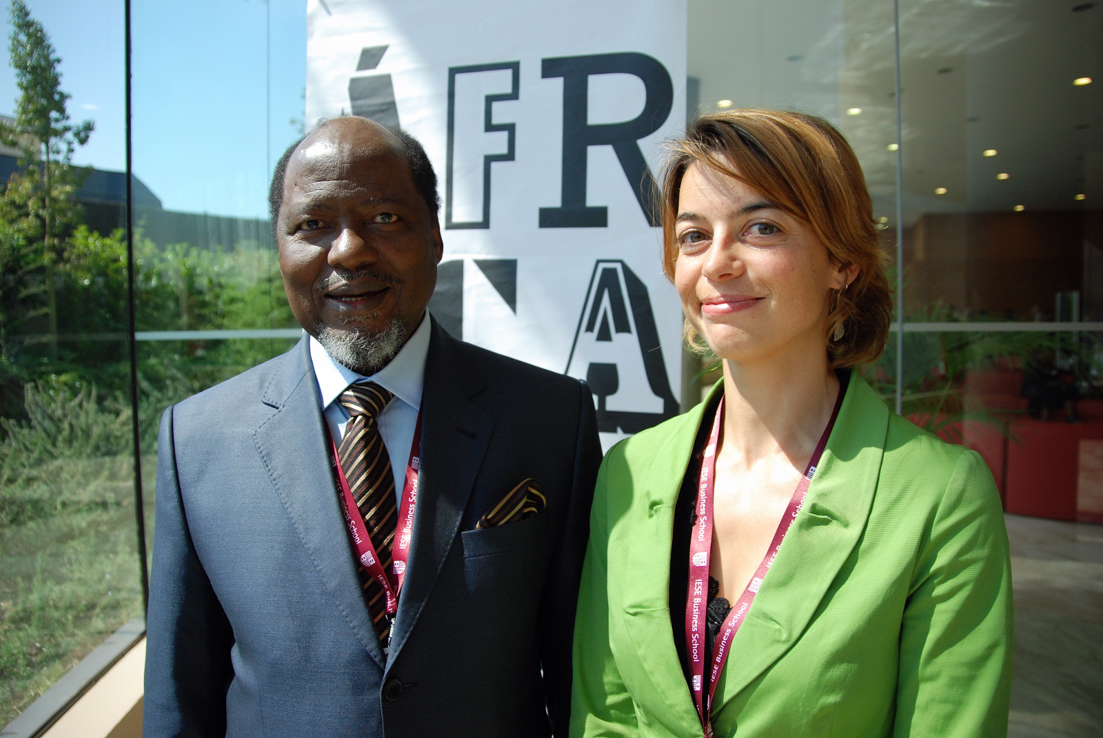 20.  Joaquim Alberto Chissano, Segundo presidente de Mozambique. Actualmente preside la Fundación Joaquim Chissano y el Africa Forum y Luis Padilla Macabeo Secretario General  de Casa África e Ico Sánchez, representante de Casa África