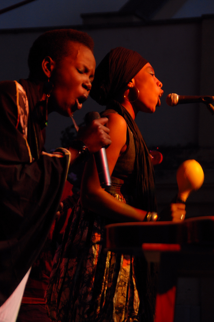 12. Njaaya en concierto