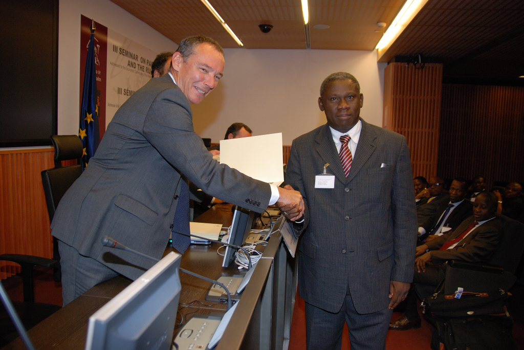 2.  Luis Padilla, Secretario General de Casa África. Madrid