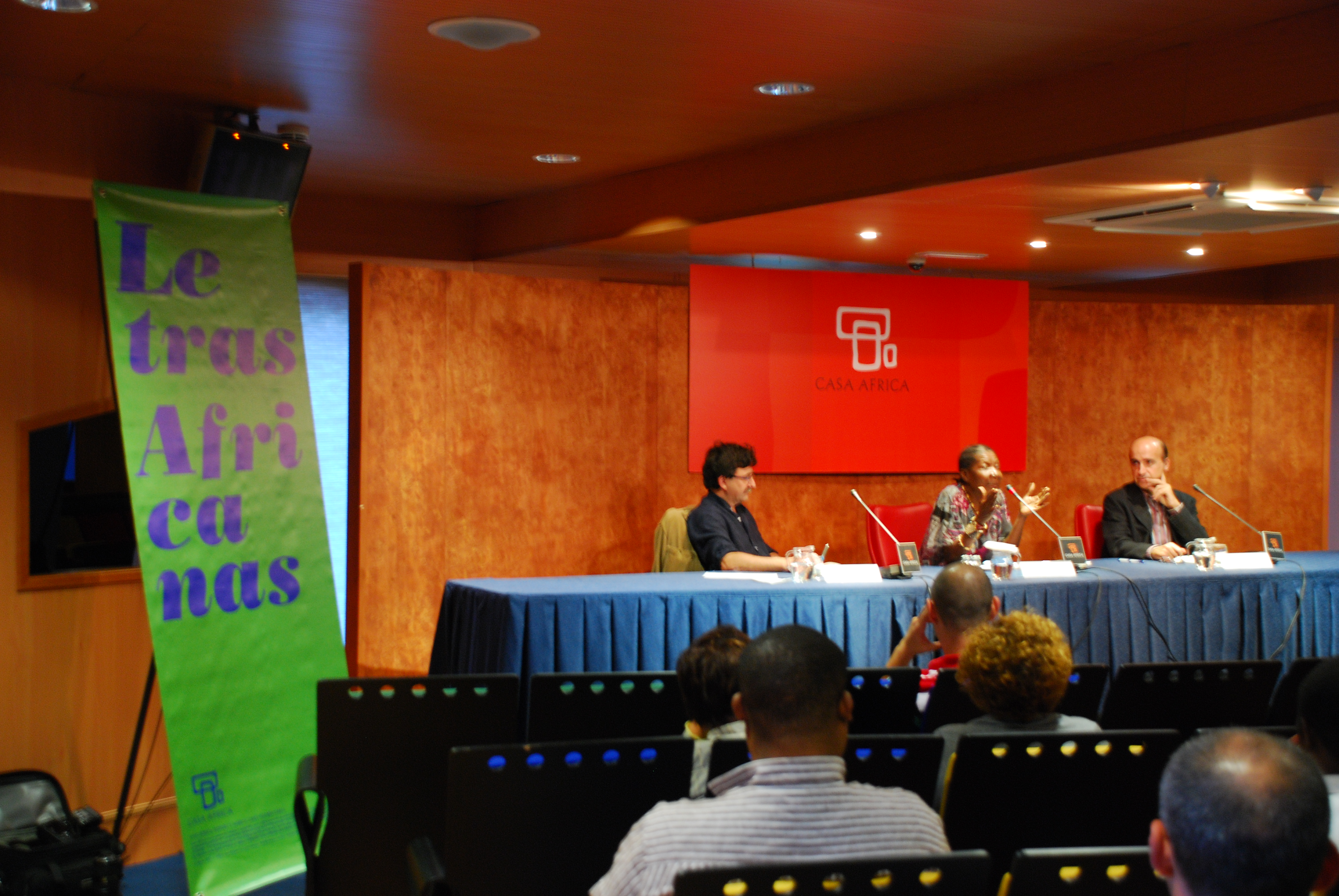 7. Intervención de María Nsue en Casa África