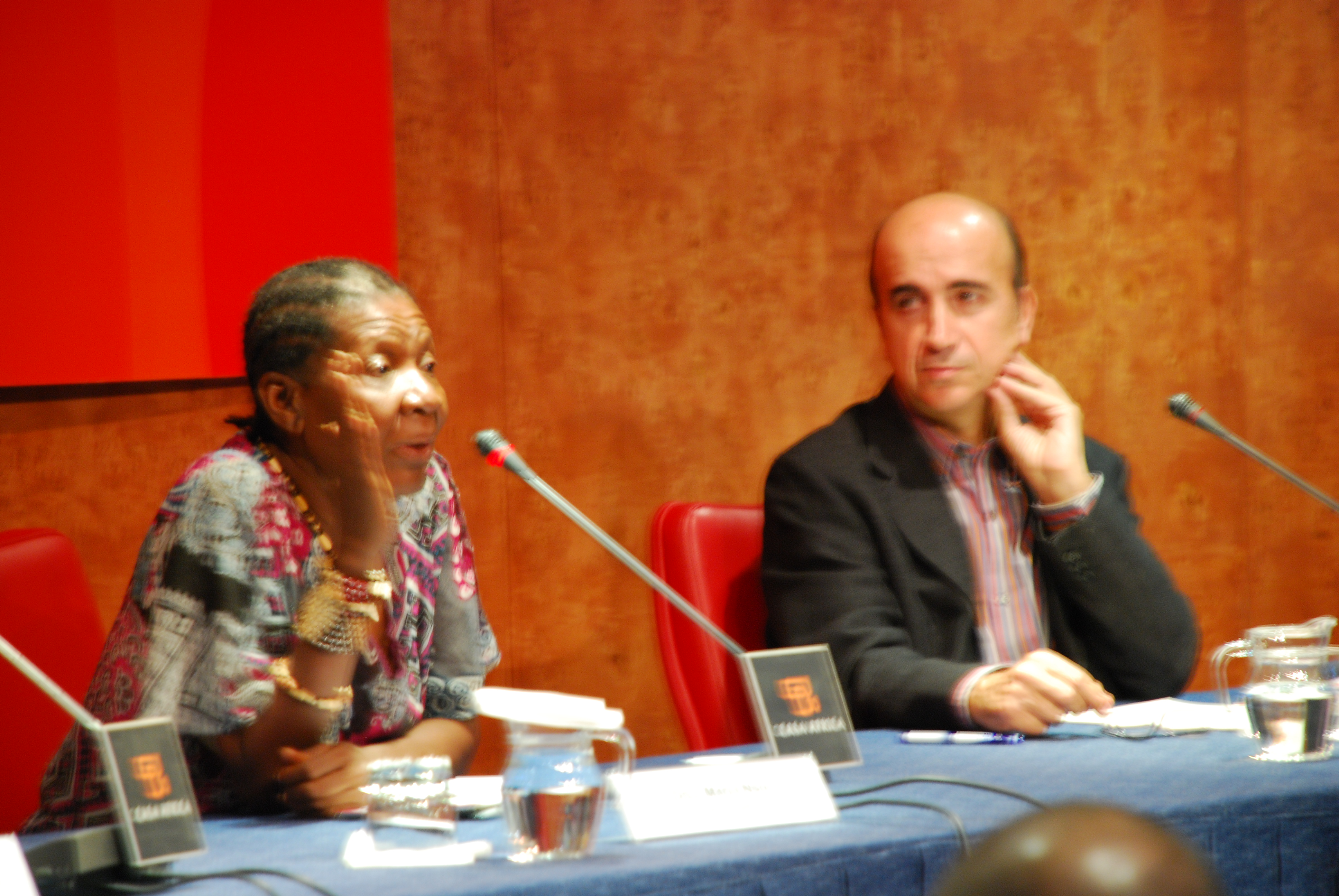 8. Intervención de María Nsue en Casa África