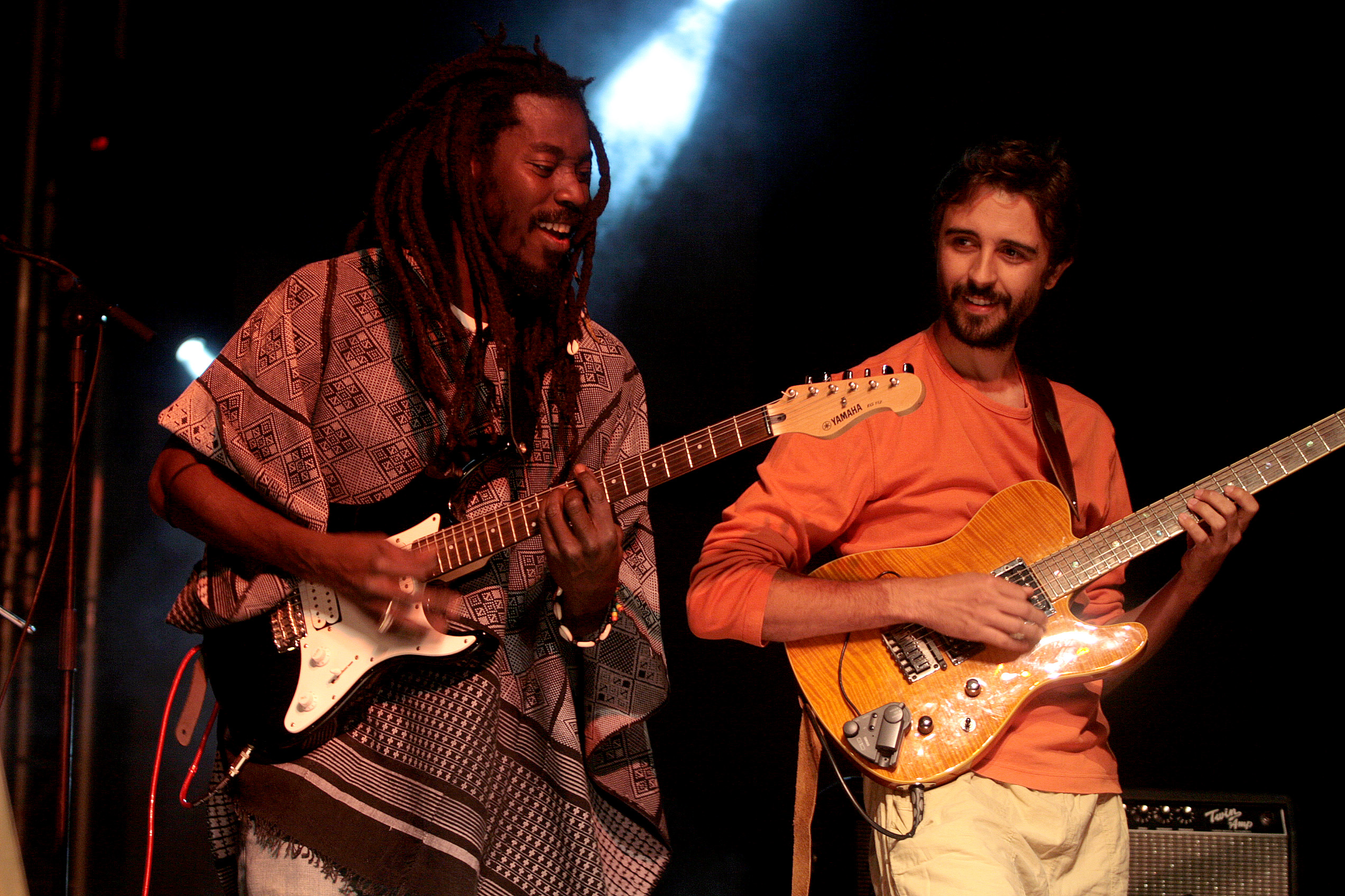 25. Actuación de Naya Band