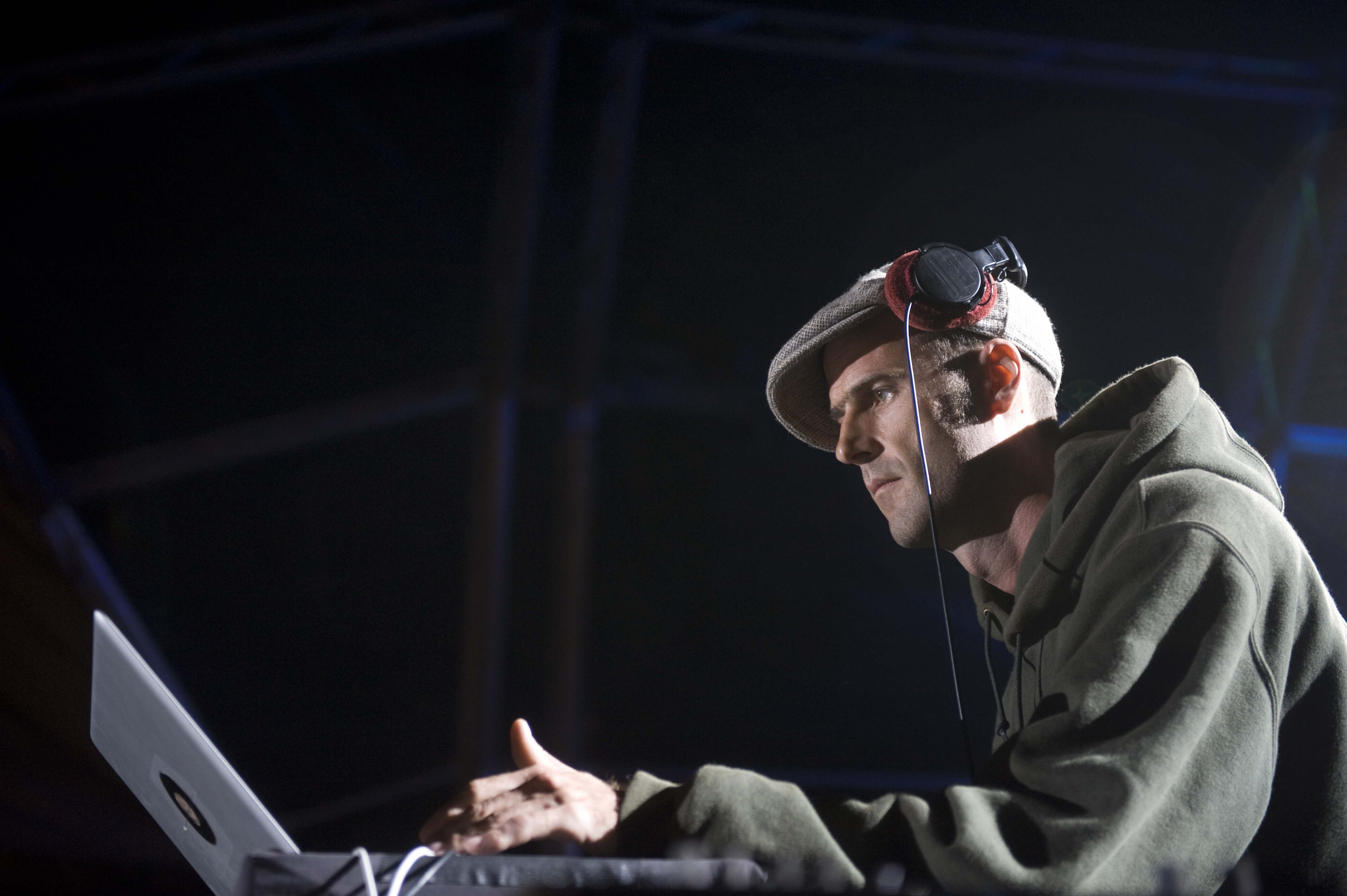 31. Los Amigos Invisibles en concierto
