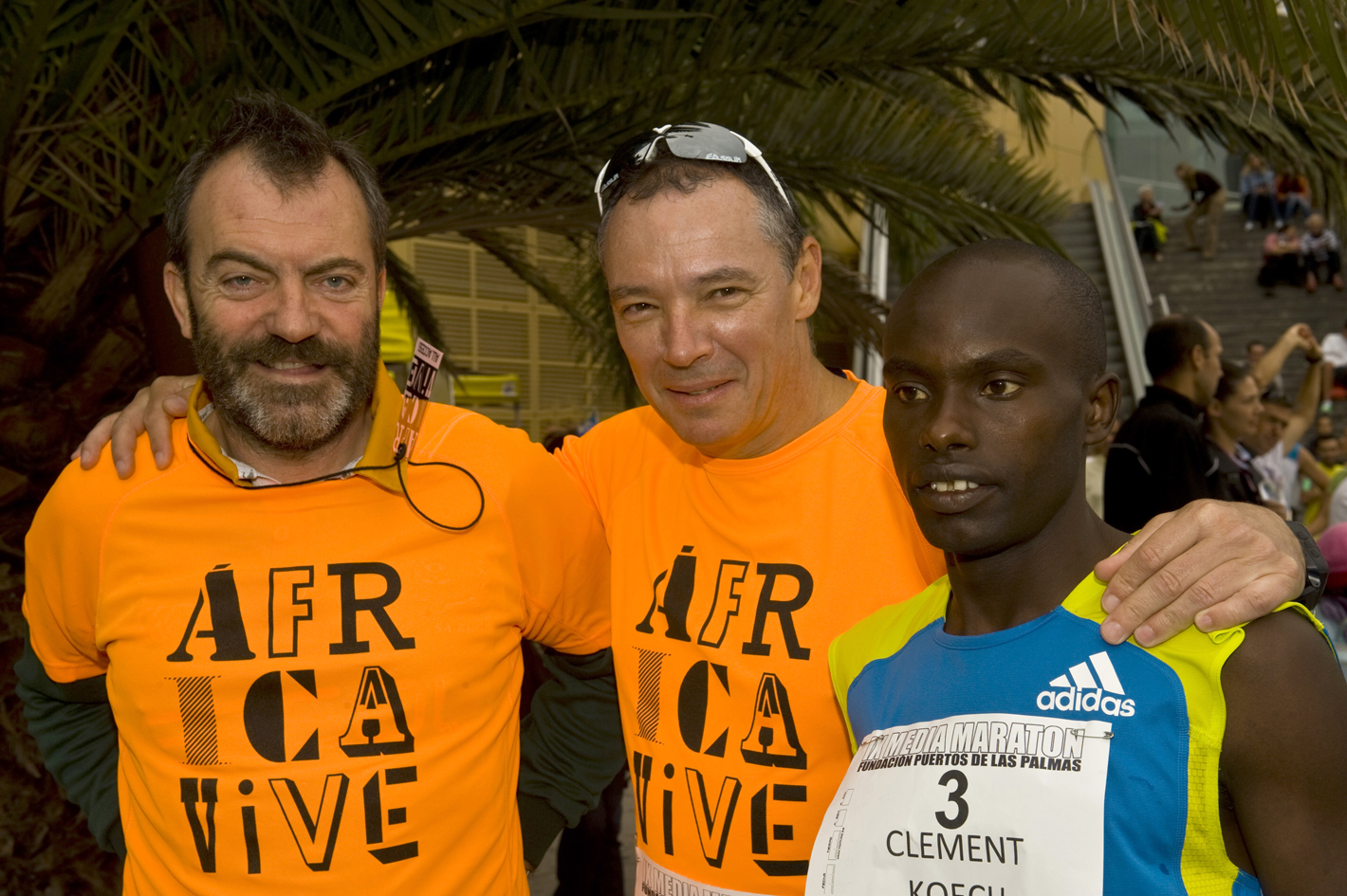 1. IX Media Maratón: Ricardo Martínez Vázquez, Director General de Casa África, Luis Padilla, Secretario General de Casa África y Clement Koech