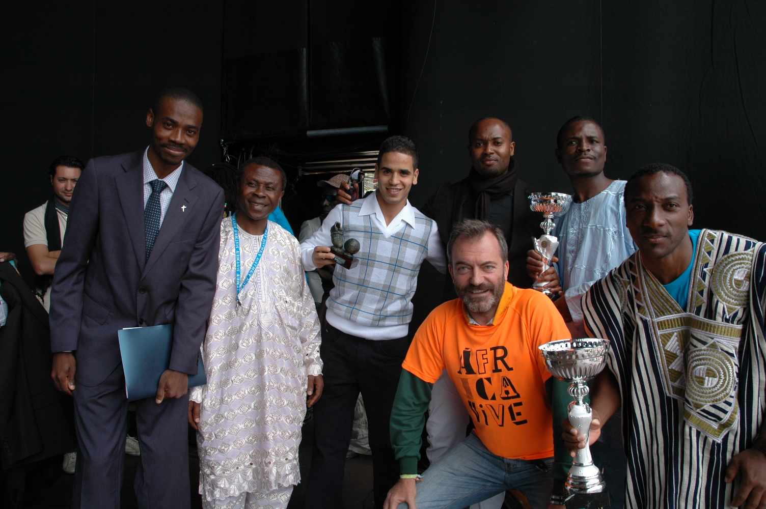 57. Entrega de premios del I Torneo de fútbol 7 por Ricardo Martínez Vázquez, Director General de Casa África