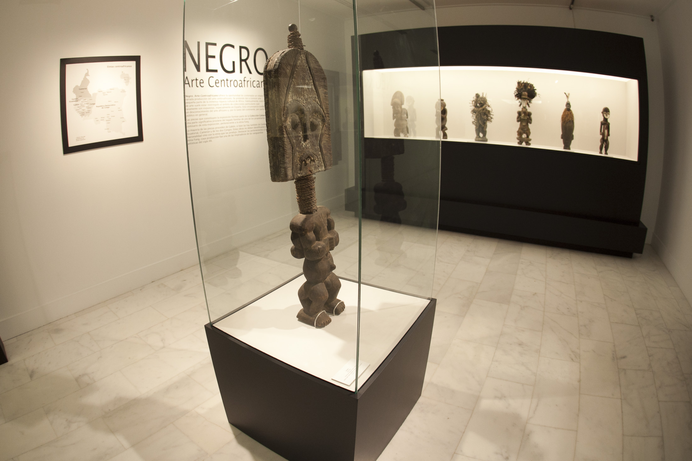4. Exposición Negro. Arte Centroafricano