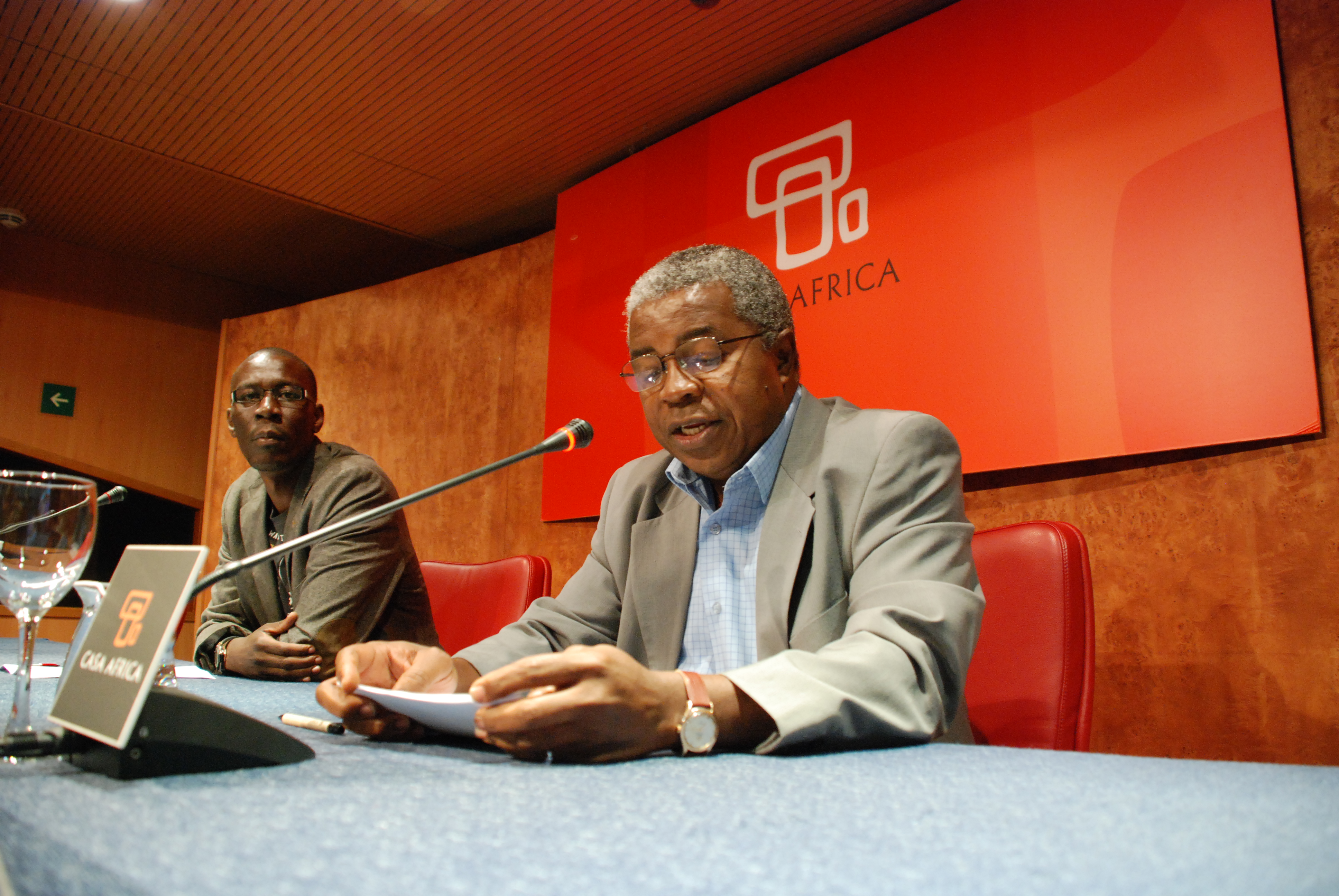 1. Luc André Diouf Dioh, coordinador de la FAAC, Federación de Asociaciones Africanas en Canarias y Theodoro Bondyale, secretario de la FAAC, Federación de Asociaciones Africanas en Canarias