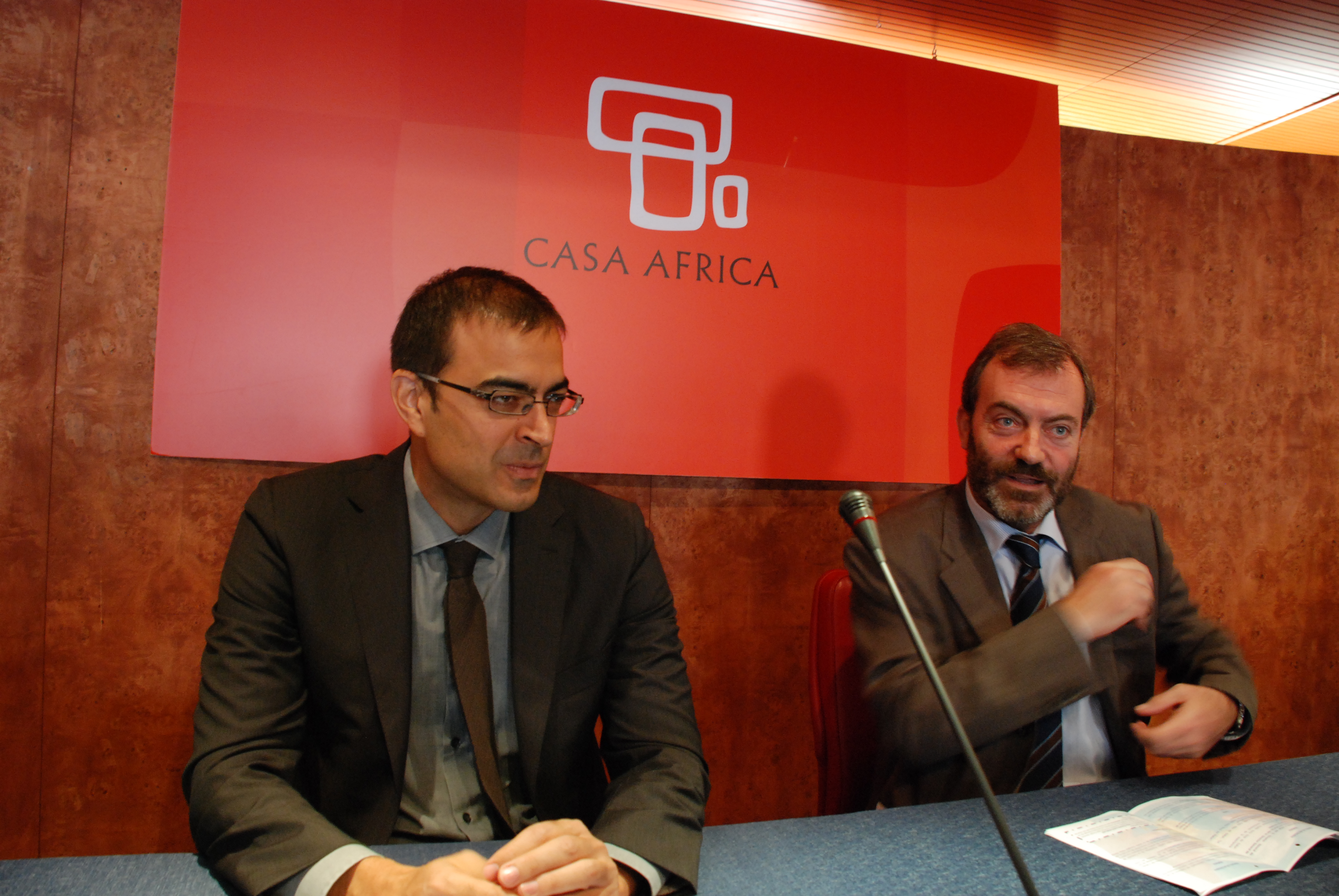 2. Pablo Martín Carbajal, Director General de Relaciones con África del Gobierno de Canarias y Ricardo Martínez, Vázquez, Director General de Casa África