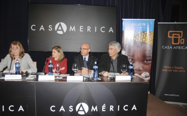 9. De izquierda a derecha: Bernt Aasen, Director de la Oficina Regional de UNICEF en América Latina y Caribe y Juan Garay, Coordinador de Salud de la Dirección General de Desarrollo de la Comisión Europea