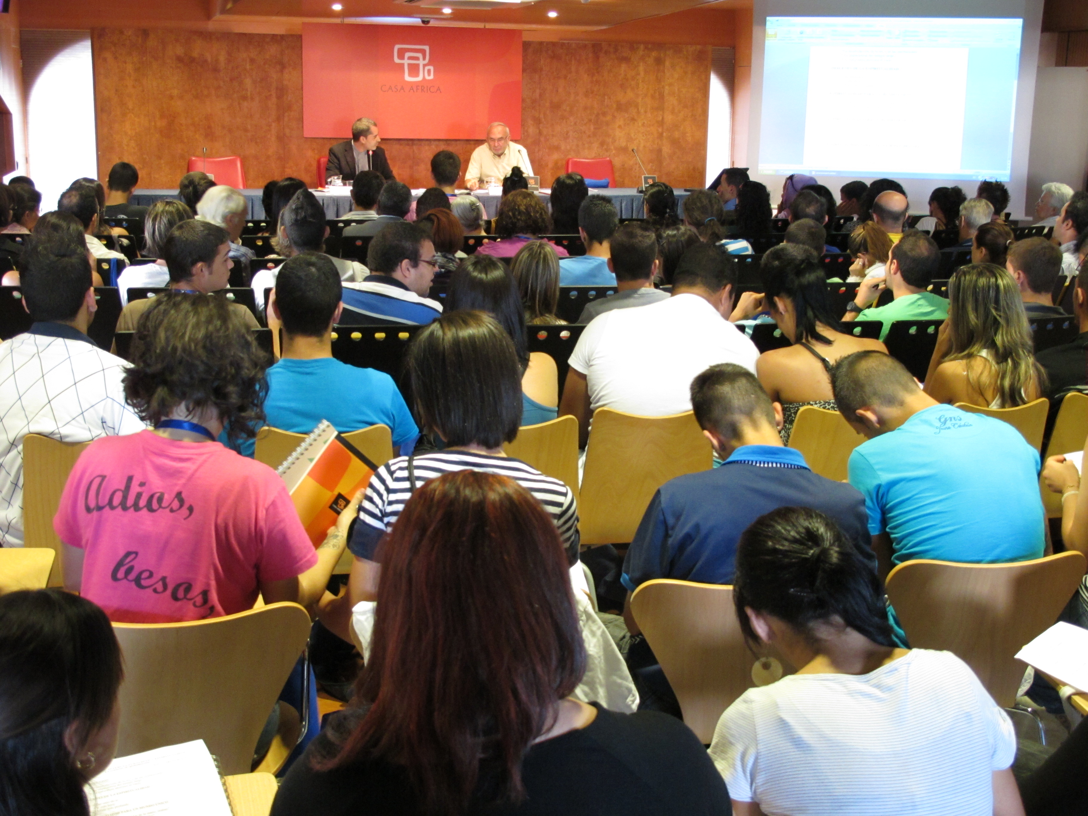 9. Juan Moreno, Responsable de Sensibilización de CEAR Comisión Española de Ayuda al Refugiado y Joaquín García Roca, Filósofo, Teólogo y Sociólogo