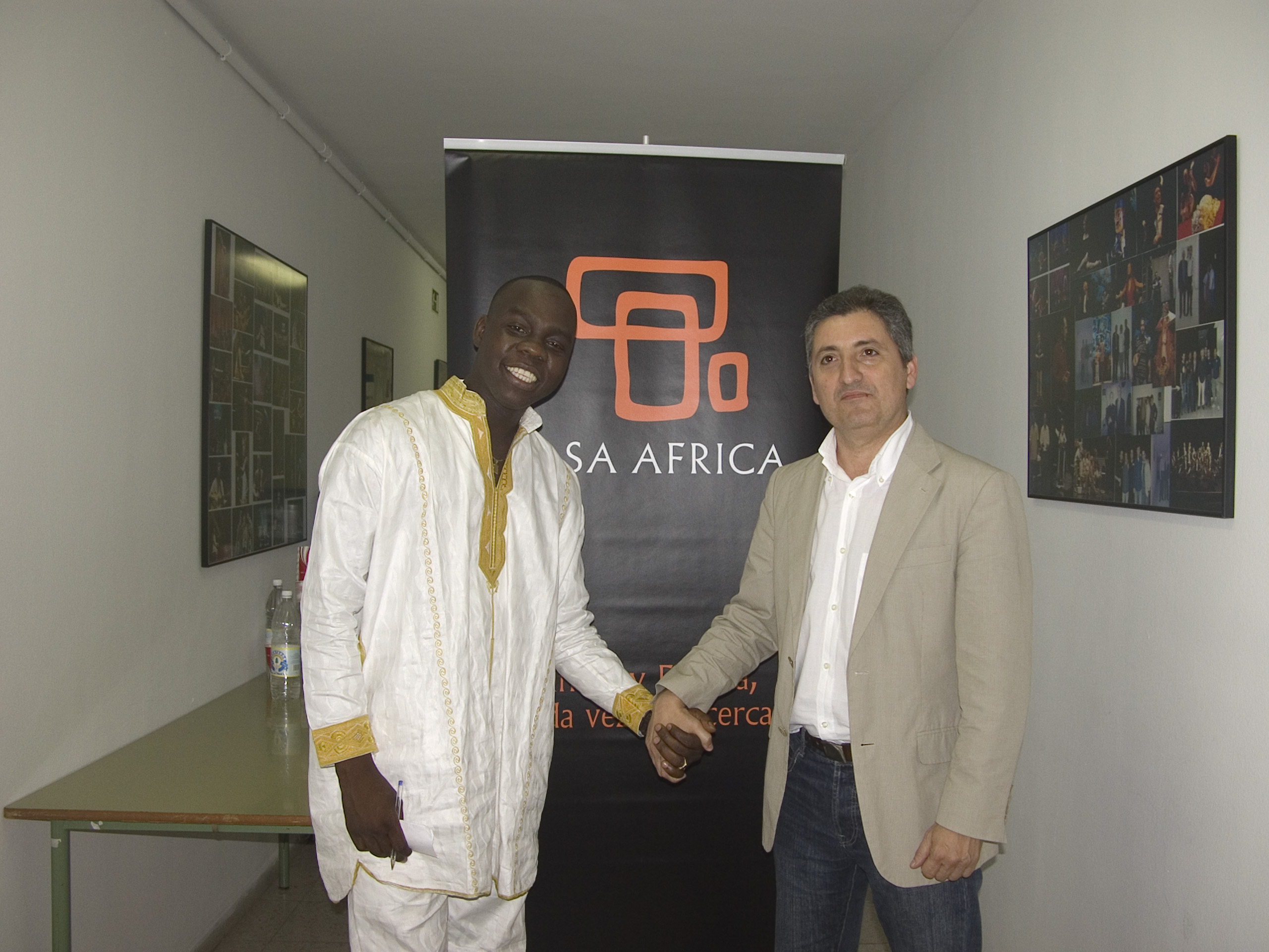 5. Abdoulaye Guitte Seck y Jorge Pérez Artiles, Jefe del Área de Relaciones Económicas y Asuntos Sociales de Casa África