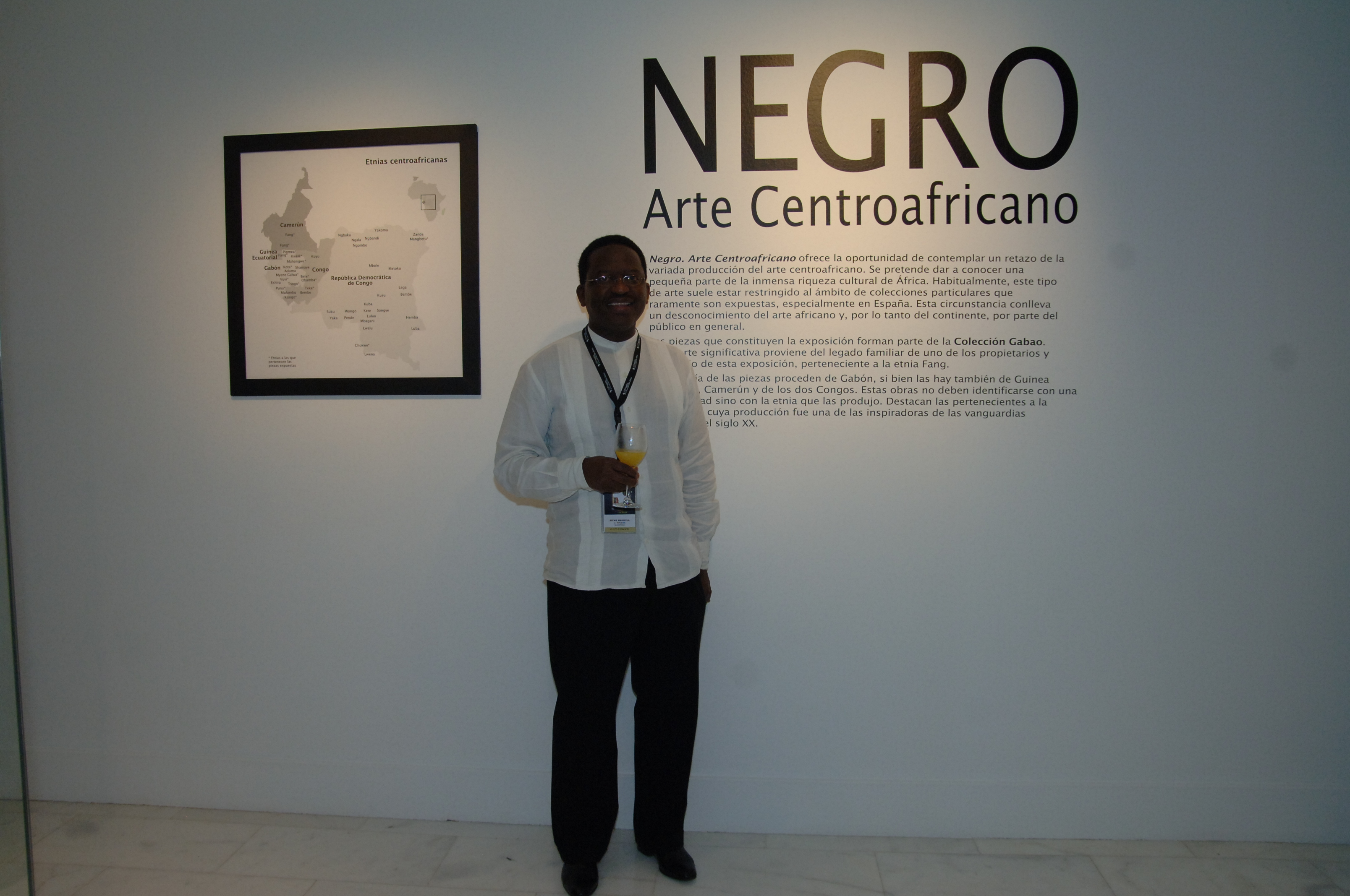 21. Visita a Casa África: Exposición 'Negro'