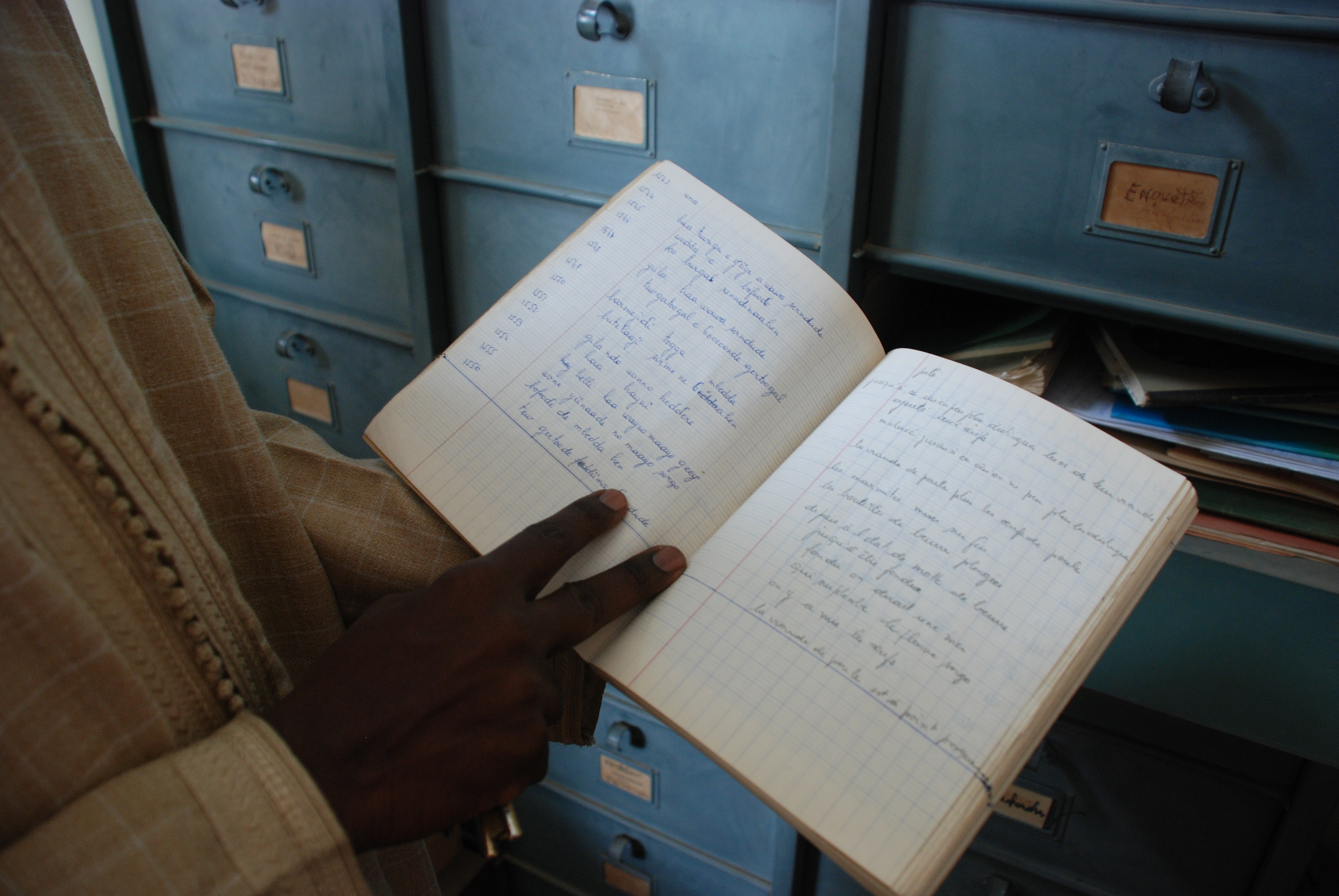 7. Detalle de manuscritos del Laboratorio de Literatura y Civilizaciones africanas del IFAN