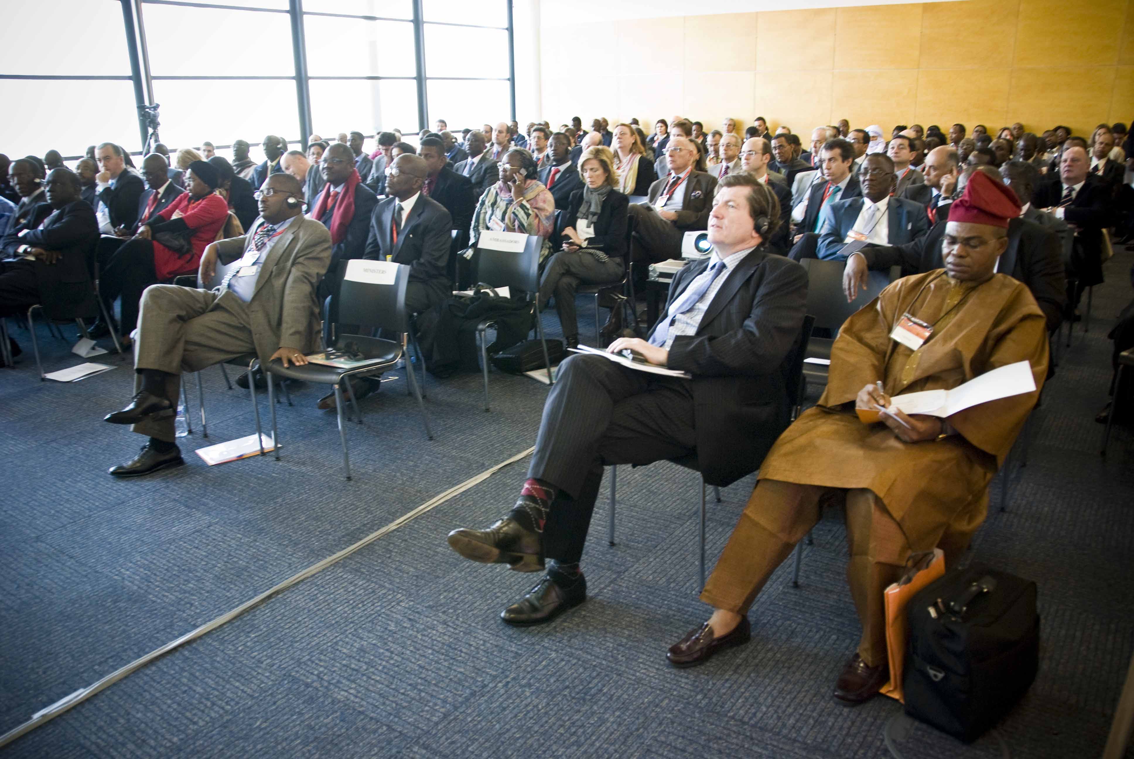 21. Investour 2010