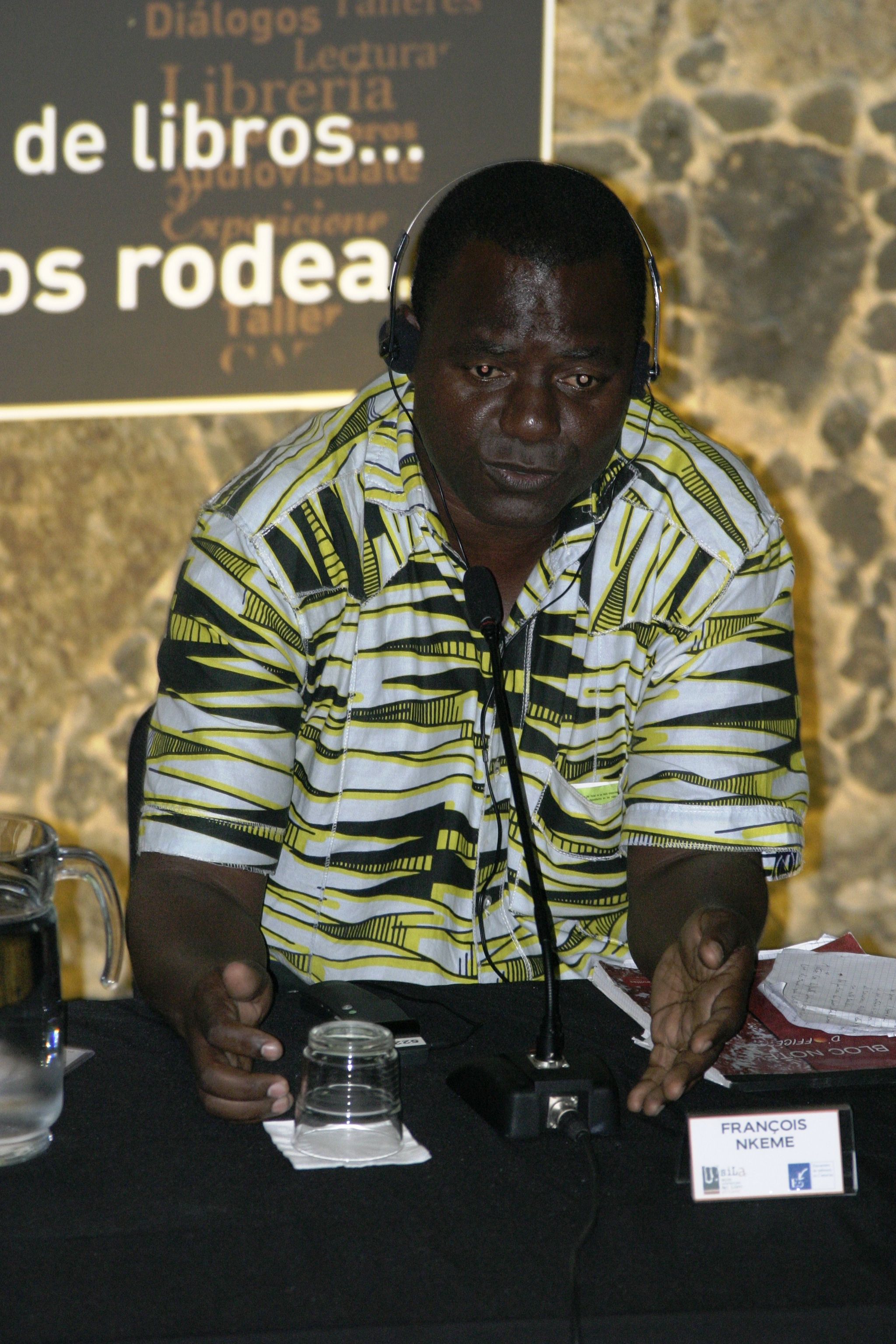 22. François Nkeme, escritor