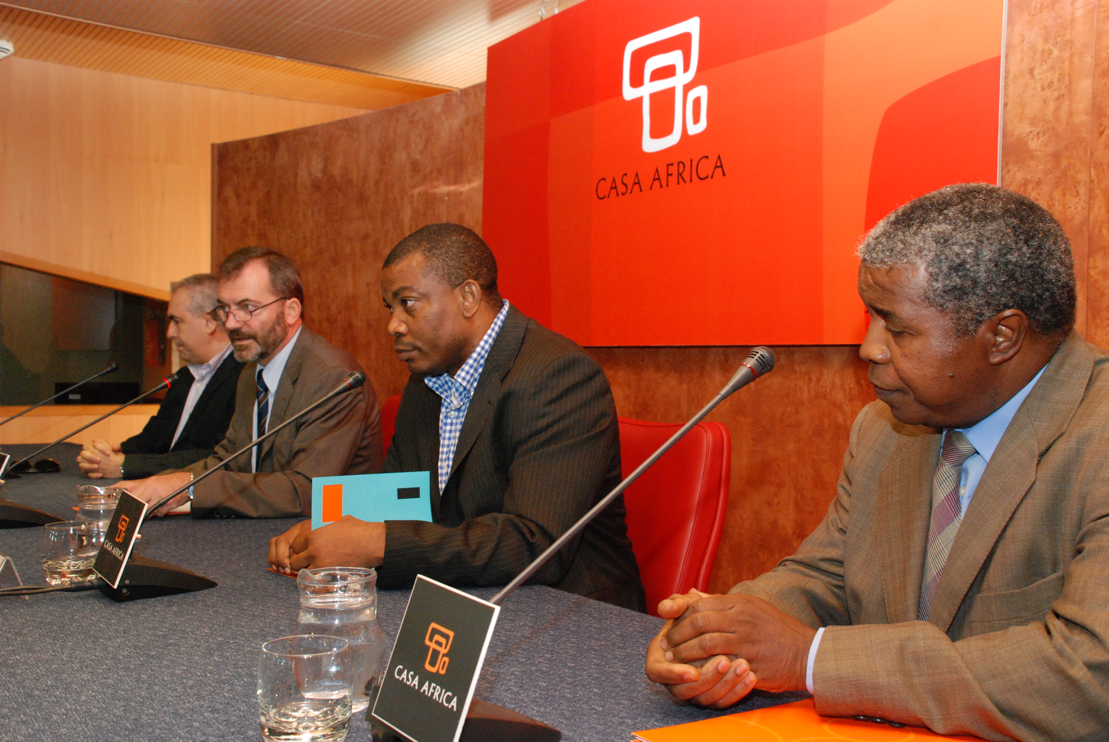 1. Presentación de la FAAC por Ricardo Martínez, Director General de Casa África