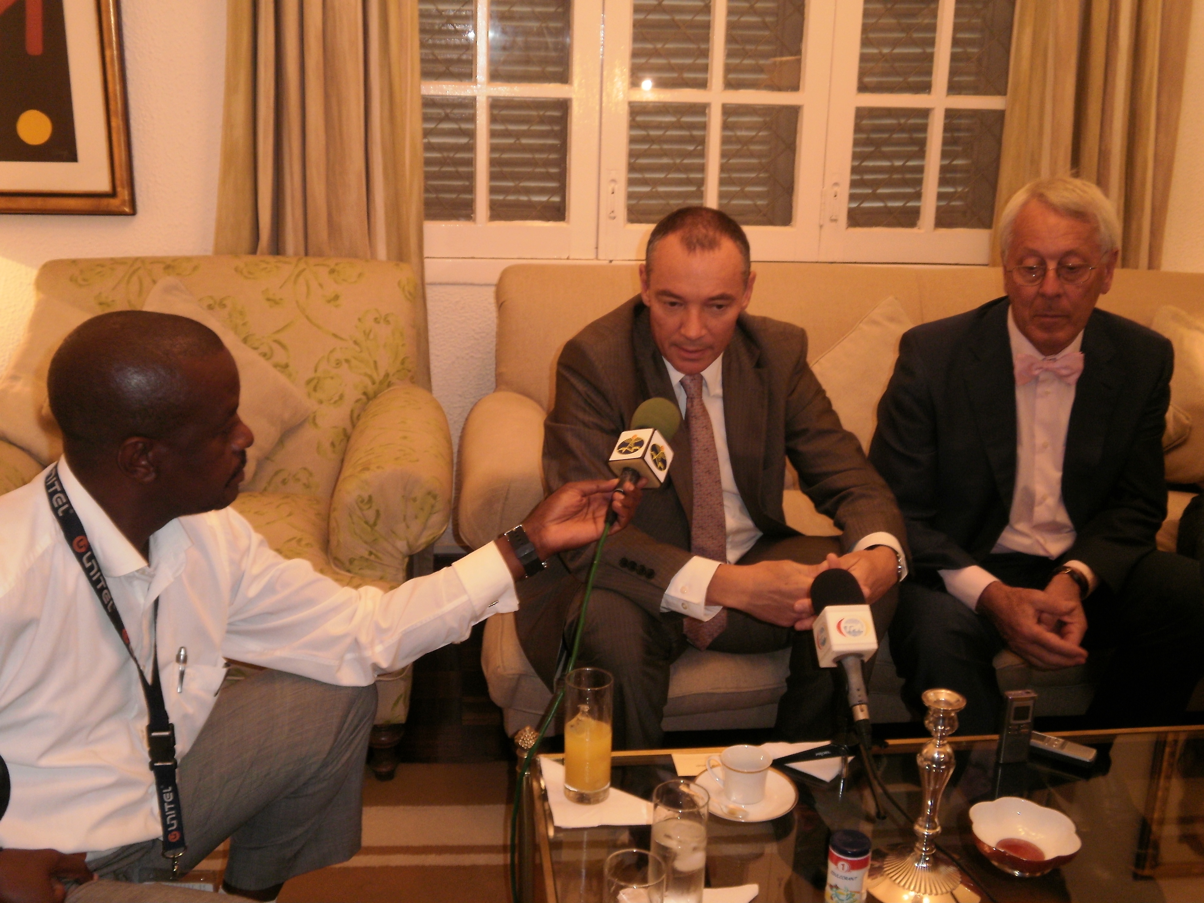 13. Luis Padilla, Secretario General de Casa África y José María Castroviejo y Bolíbar, Embajador de España en Luanda