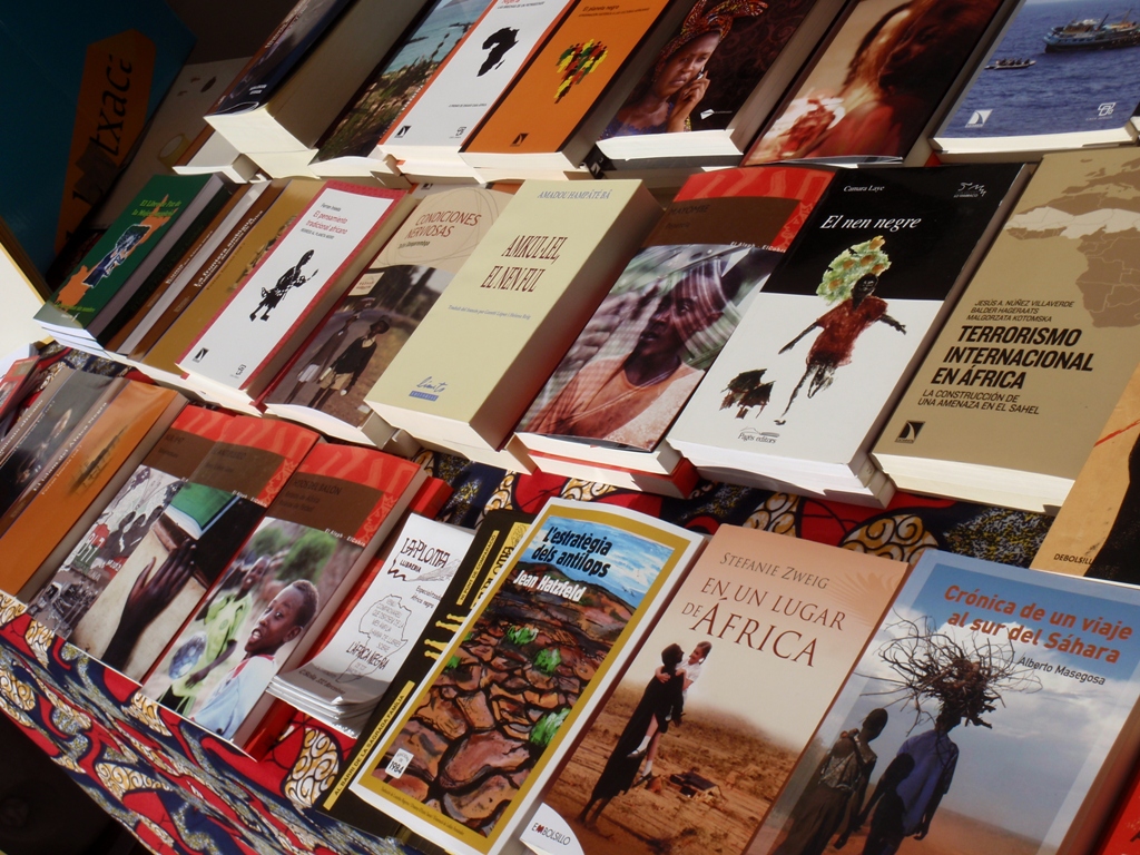2. Stand de la librería La Ploma en el Día del Libro de Barcelona