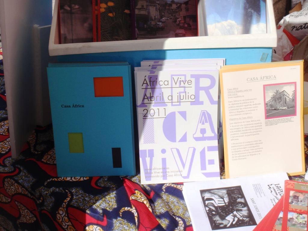 4. Stand de la librería La Ploma en el Día del Libro de Barcelona